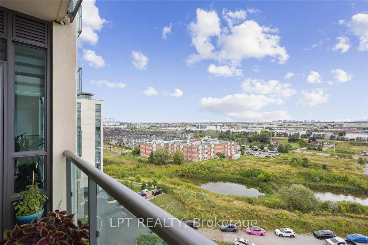 55 Yorkland Boulevard, #8