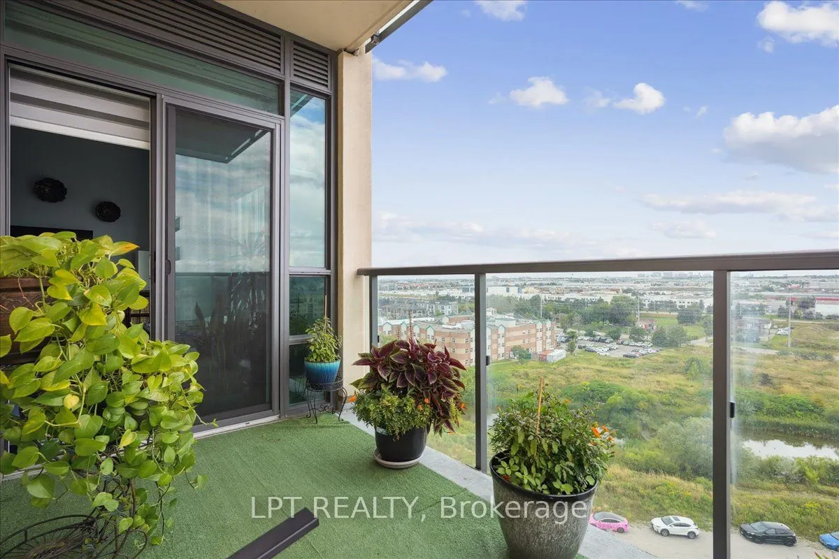 55 Yorkland Boulevard, #8