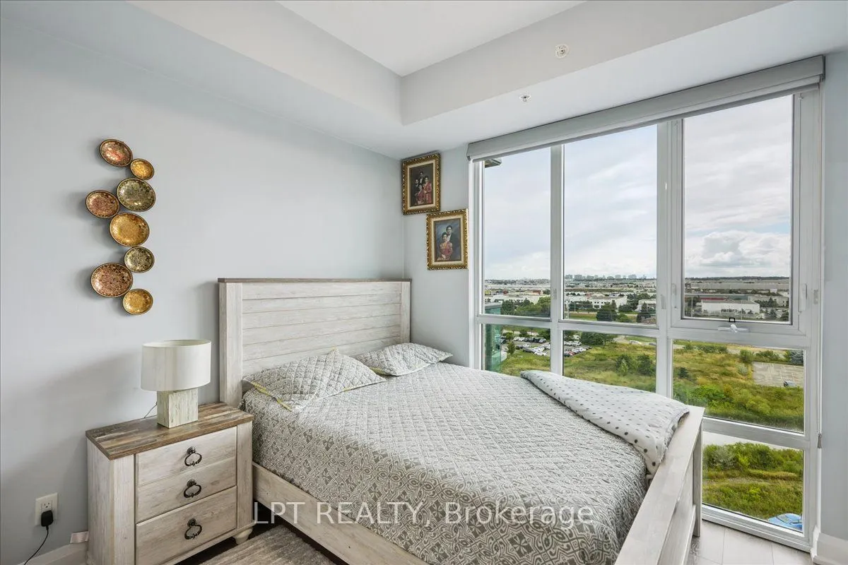 55 Yorkland Boulevard, #8