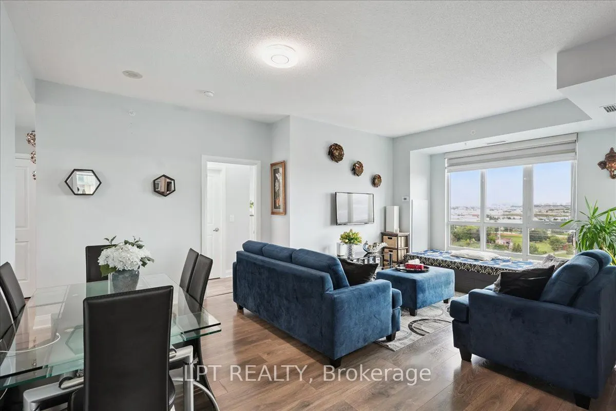 55 Yorkland Boulevard, #8