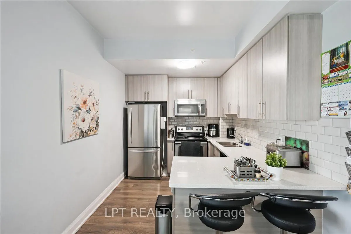 55 Yorkland Boulevard, #8