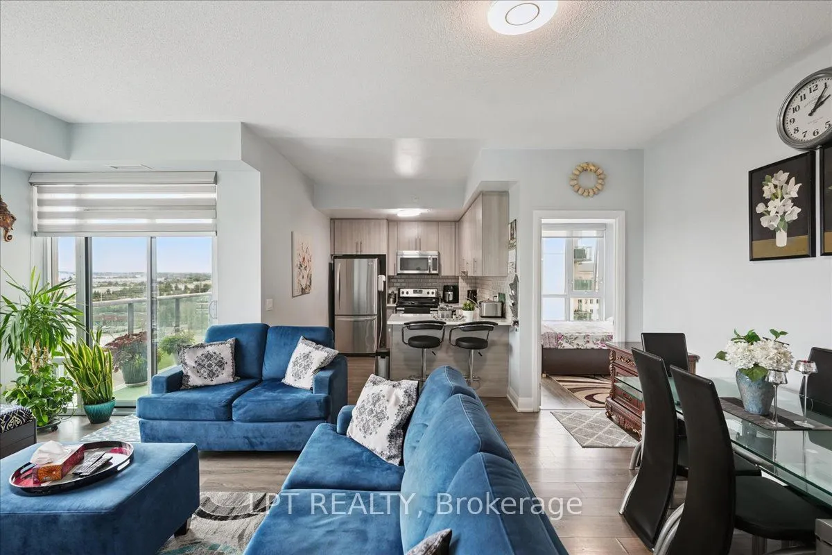 55 Yorkland Boulevard, #8