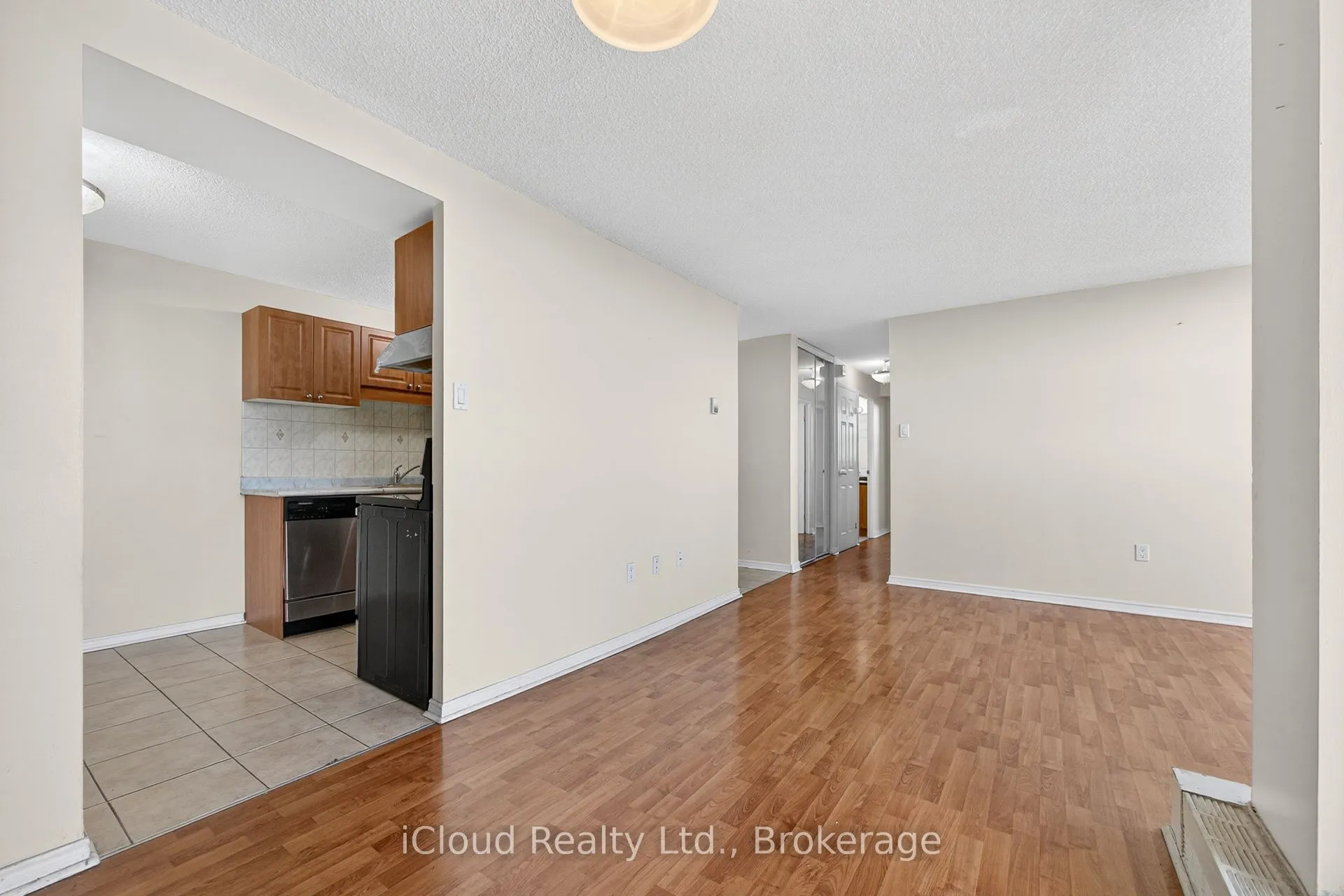 2900 Battleford Road, #1110