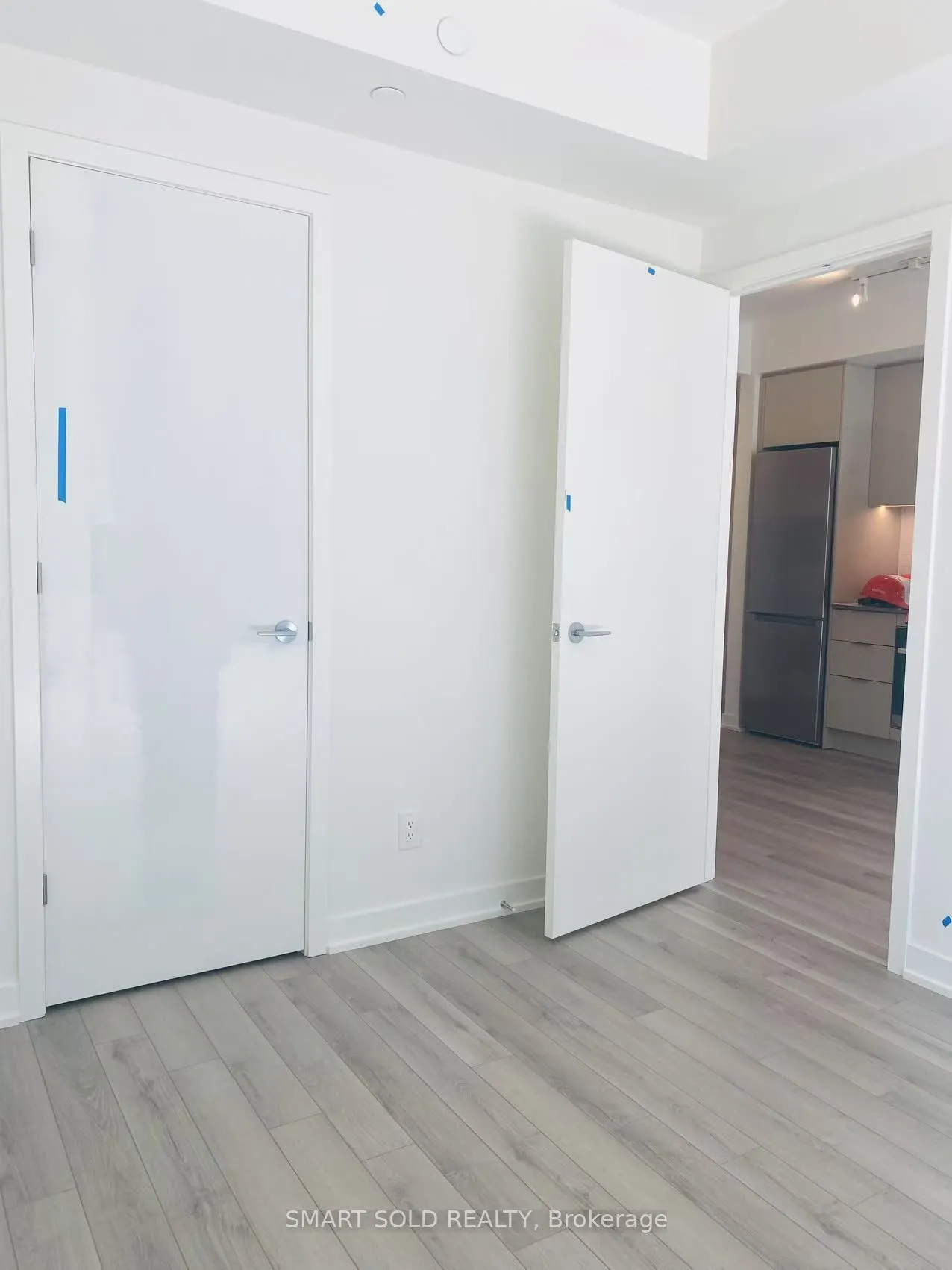 3079 Trafalgar Road, #11