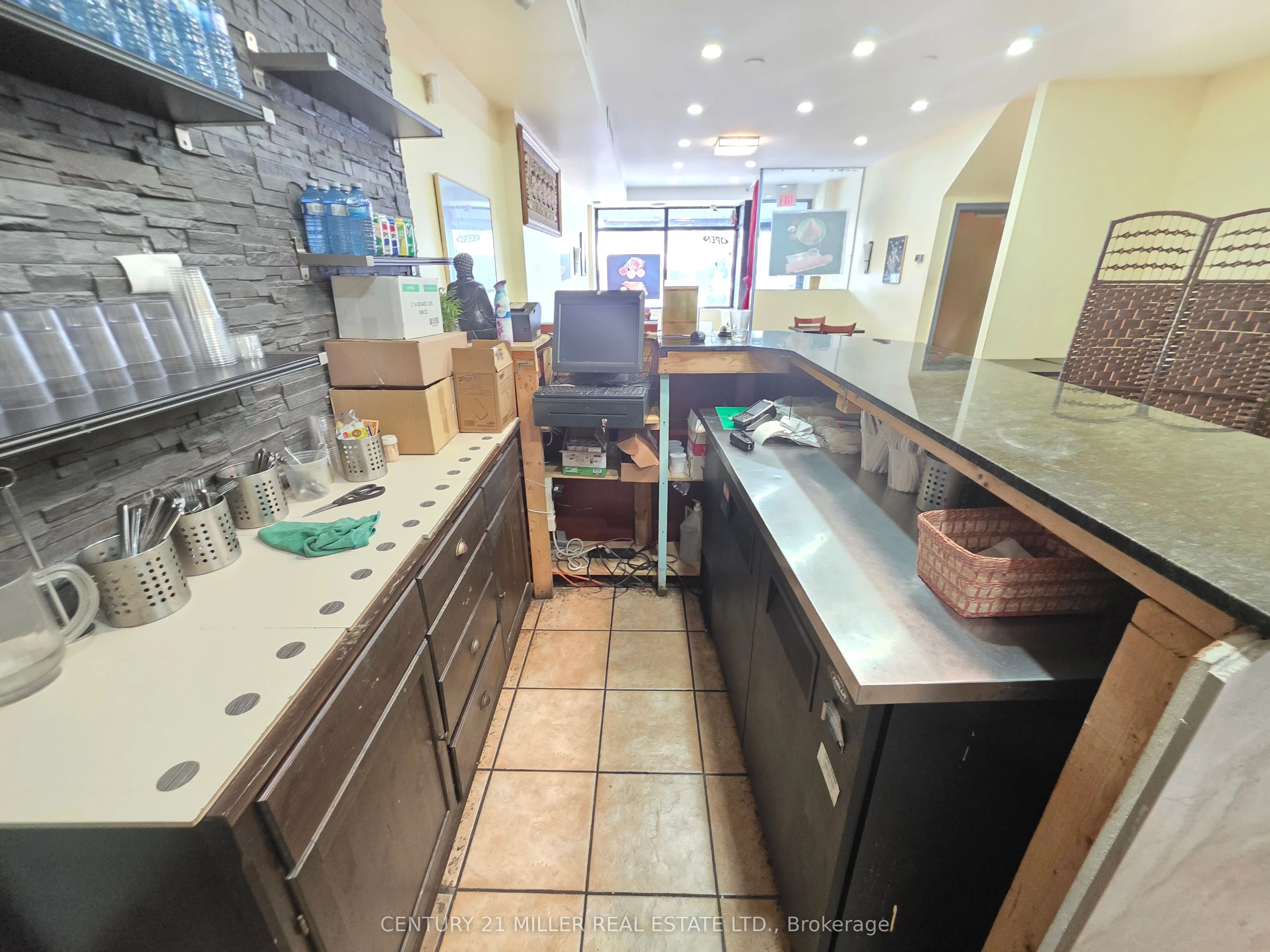 3321 Bloor Street W
