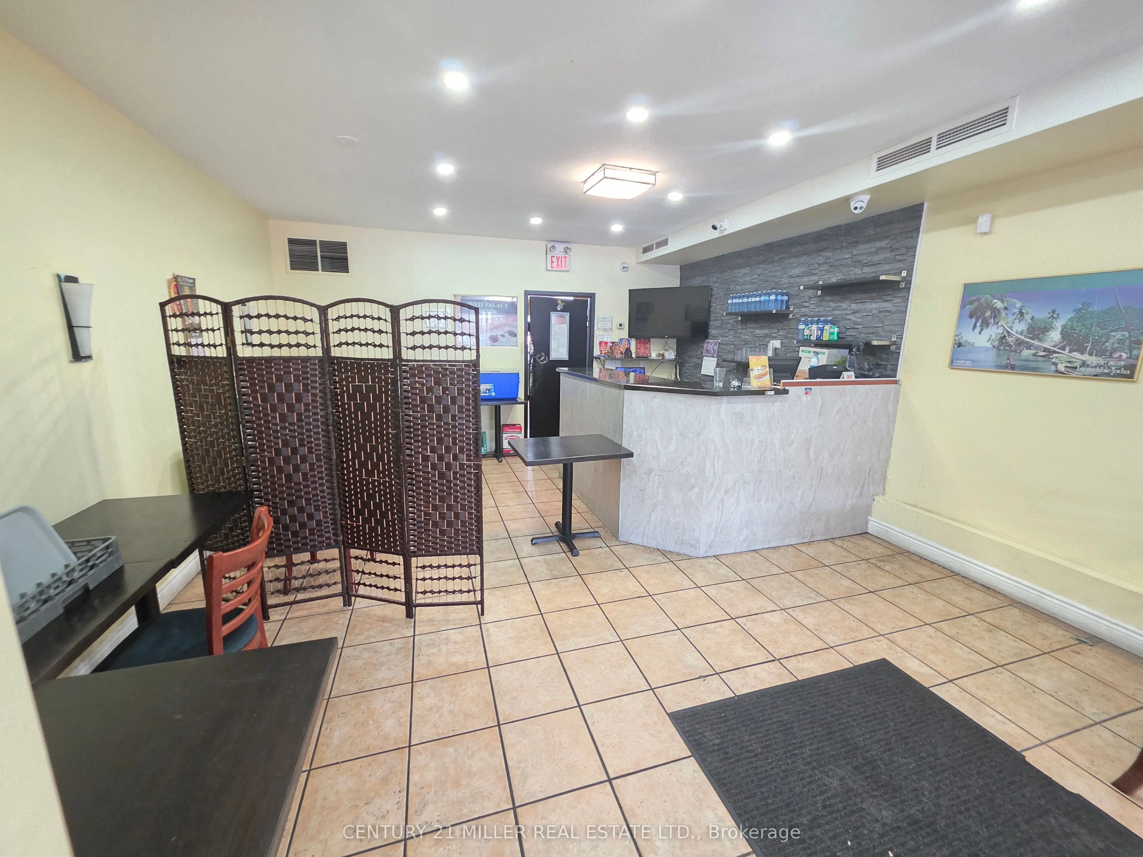 3321 Bloor Street W