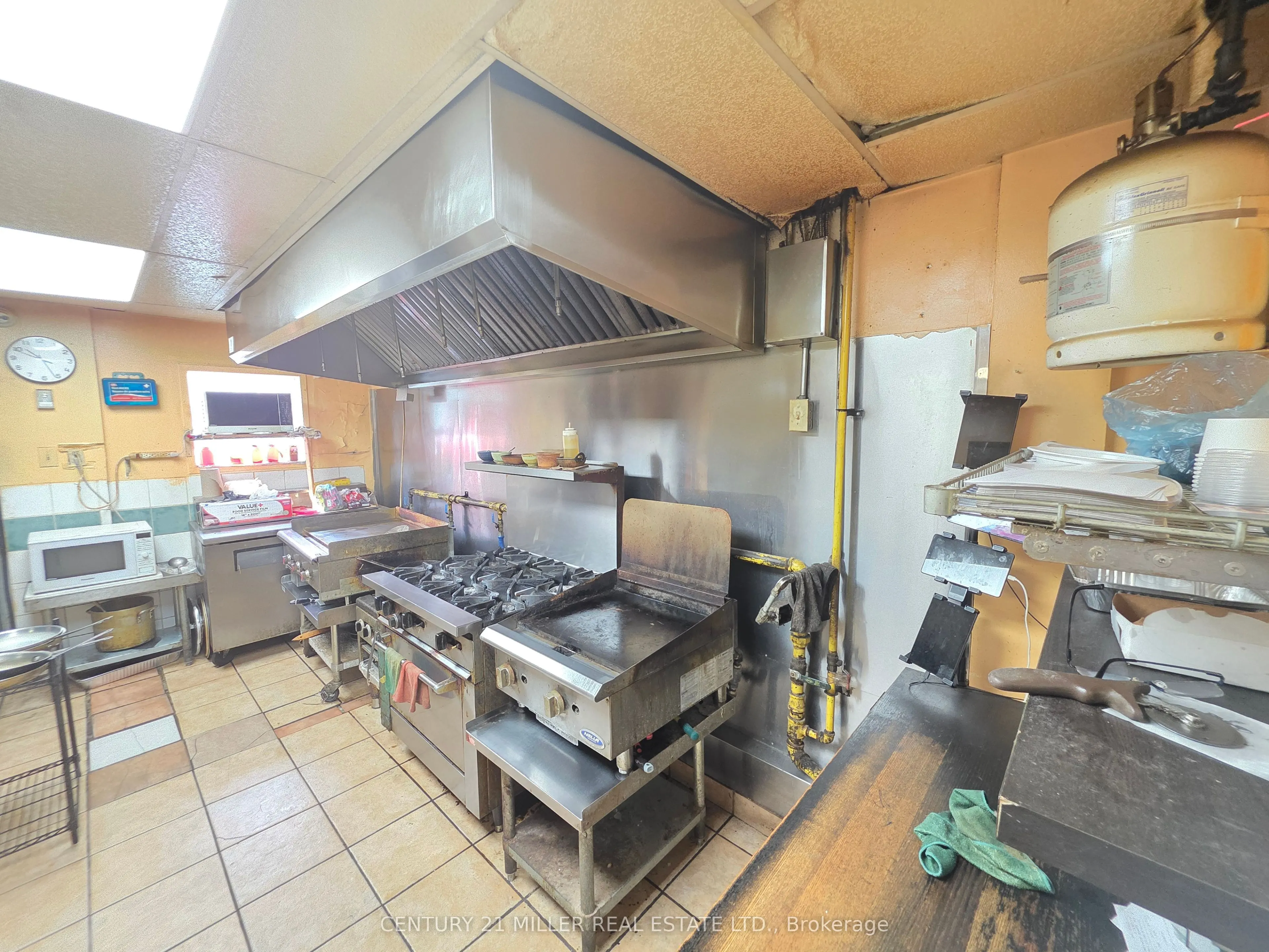 3321 Bloor Street W