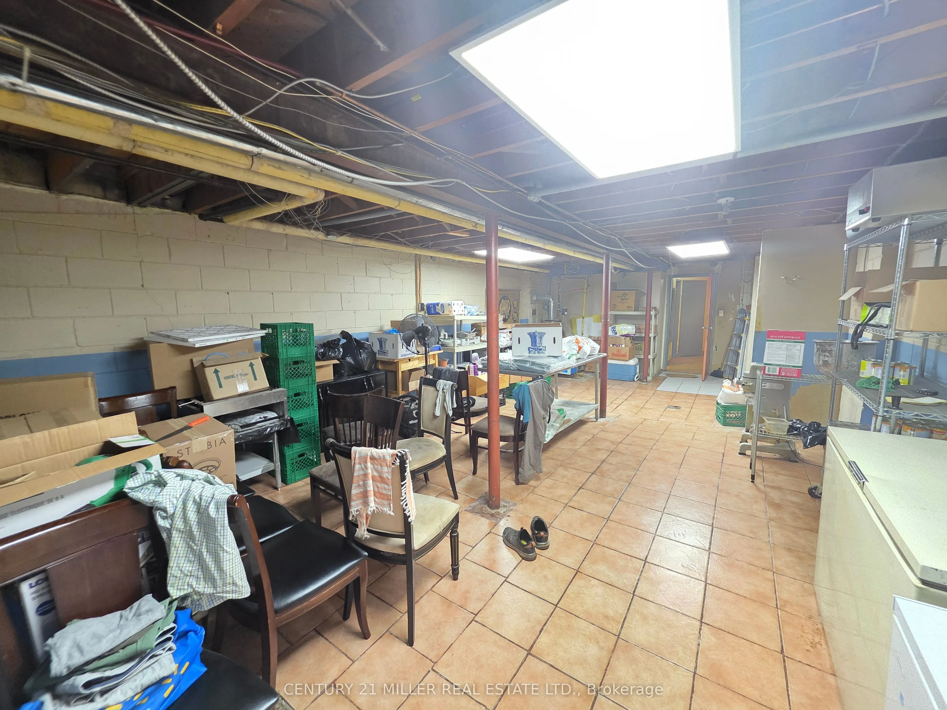 3321 Bloor Street W