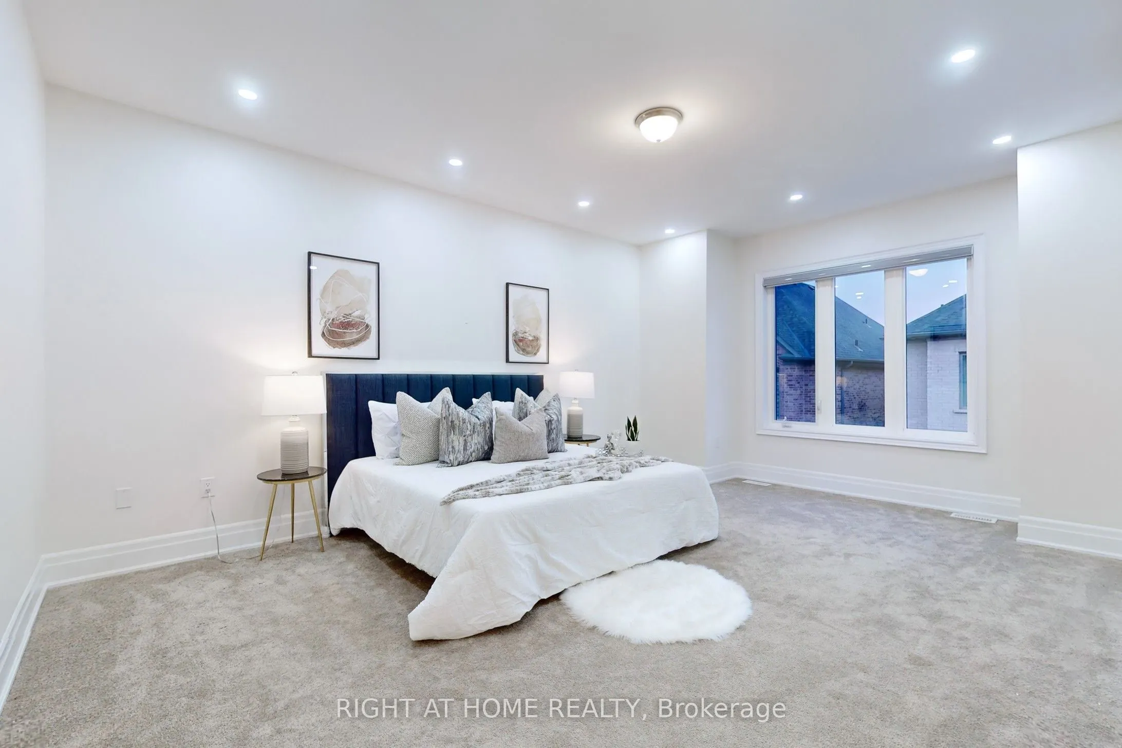 1199 QUEENS PLATE Road E