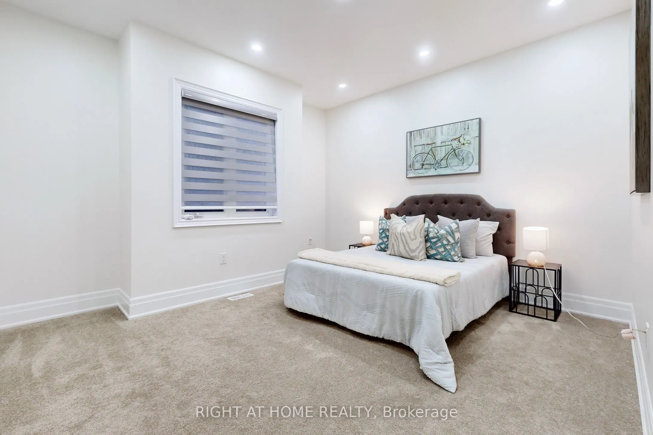 1199 QUEENS PLATE Road E