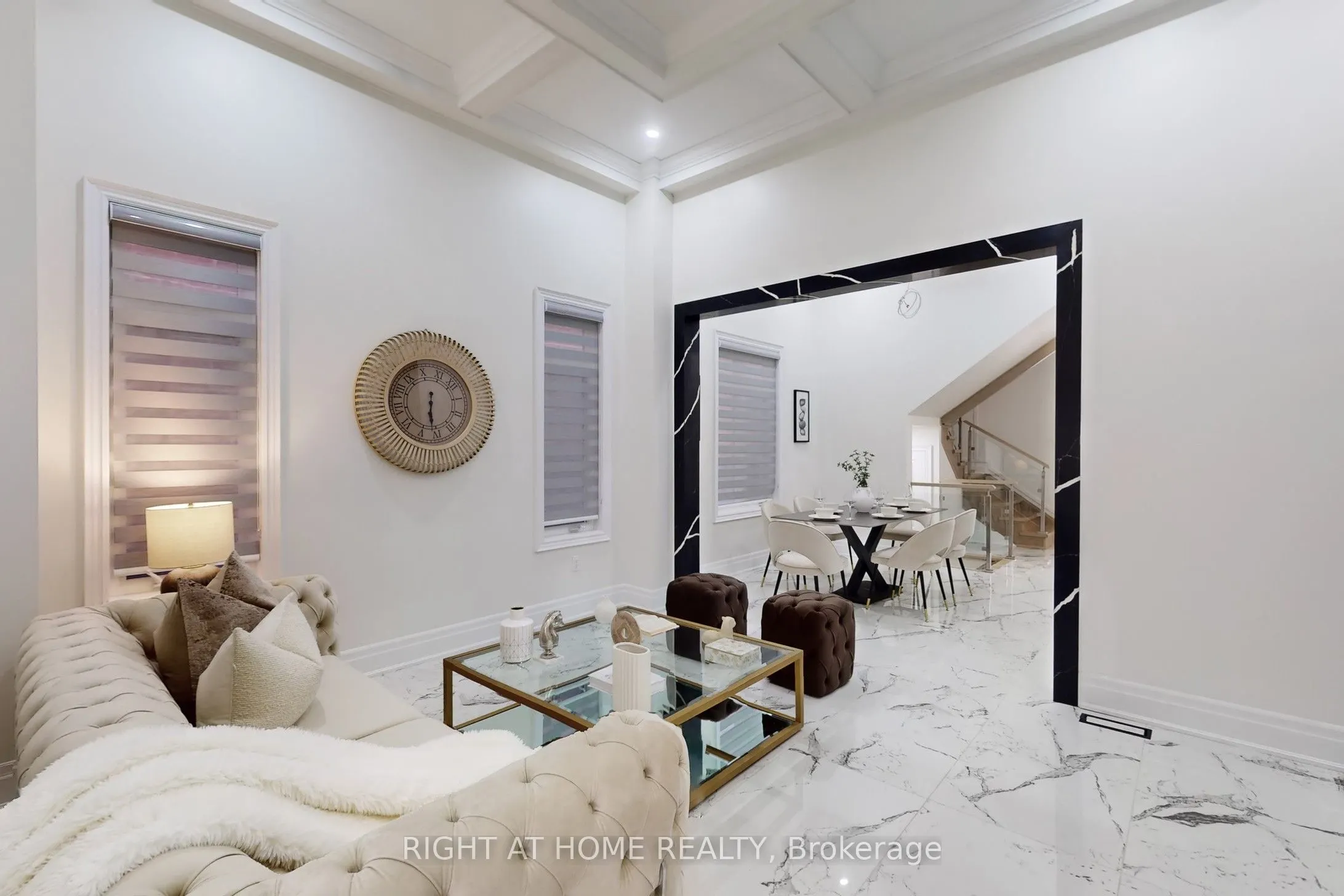 1199 QUEENS PLATE Road E