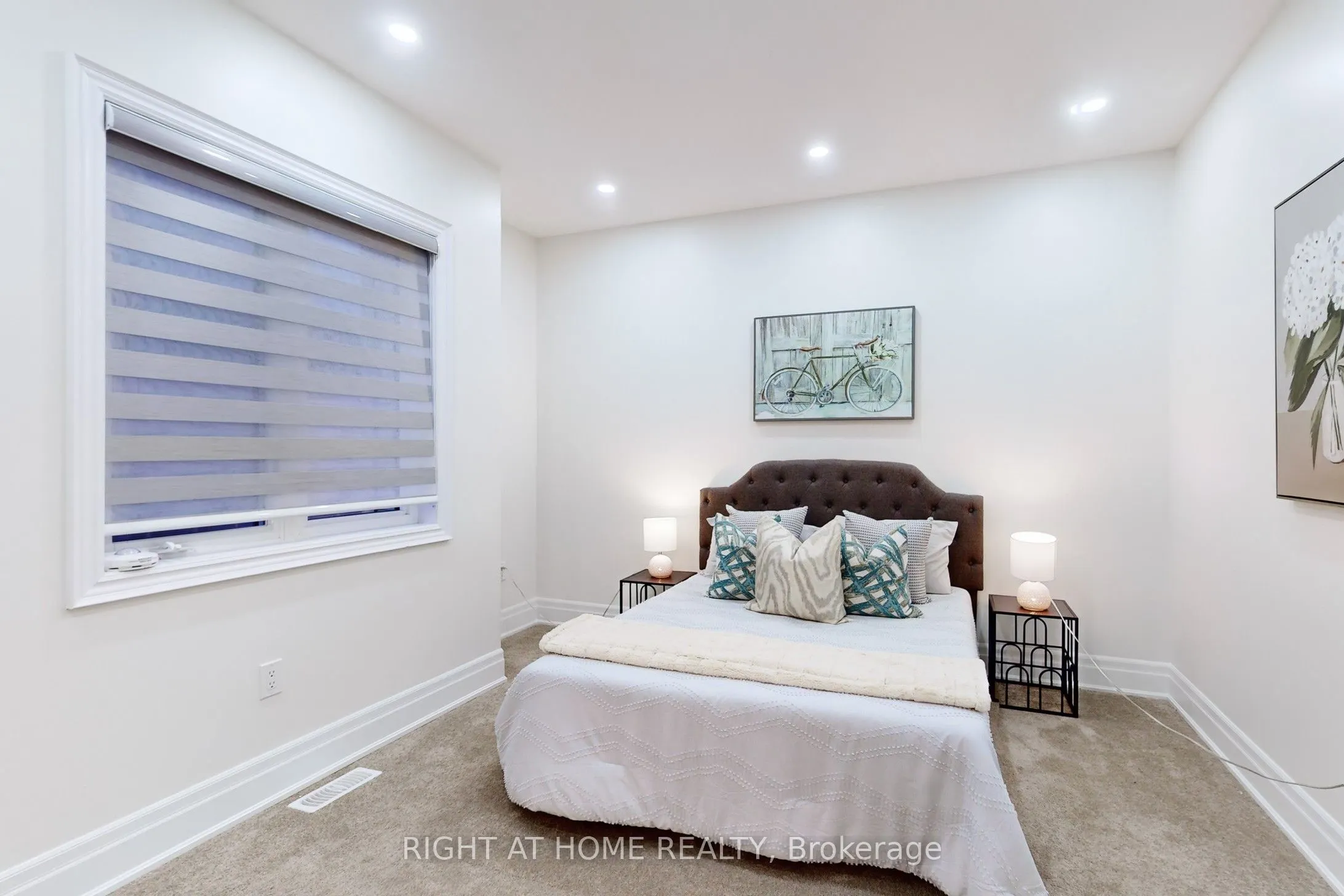 1199 QUEENS PLATE Road E