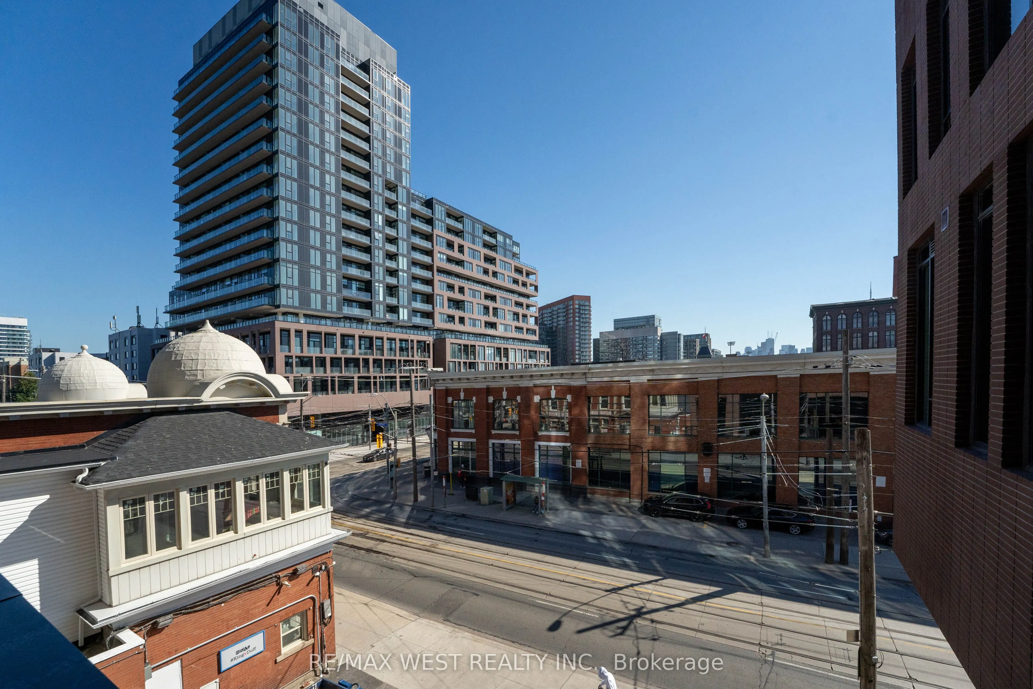 270 Dufferin Street, #413