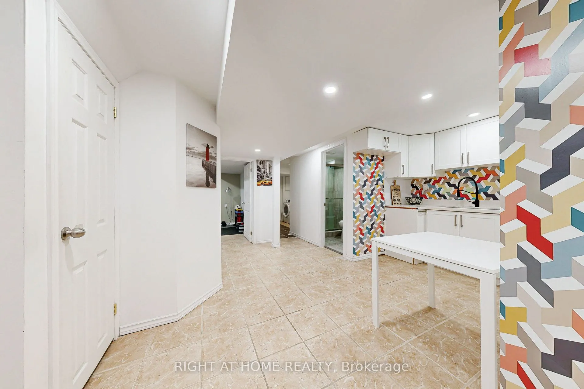 2355 Fifth Line W, #42
