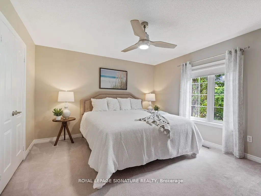 10 Forest Ridge Crescent