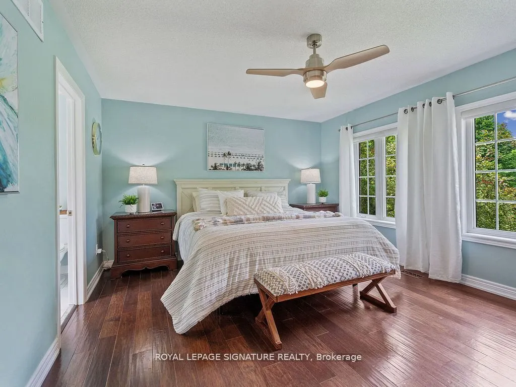 10 Forest Ridge Crescent