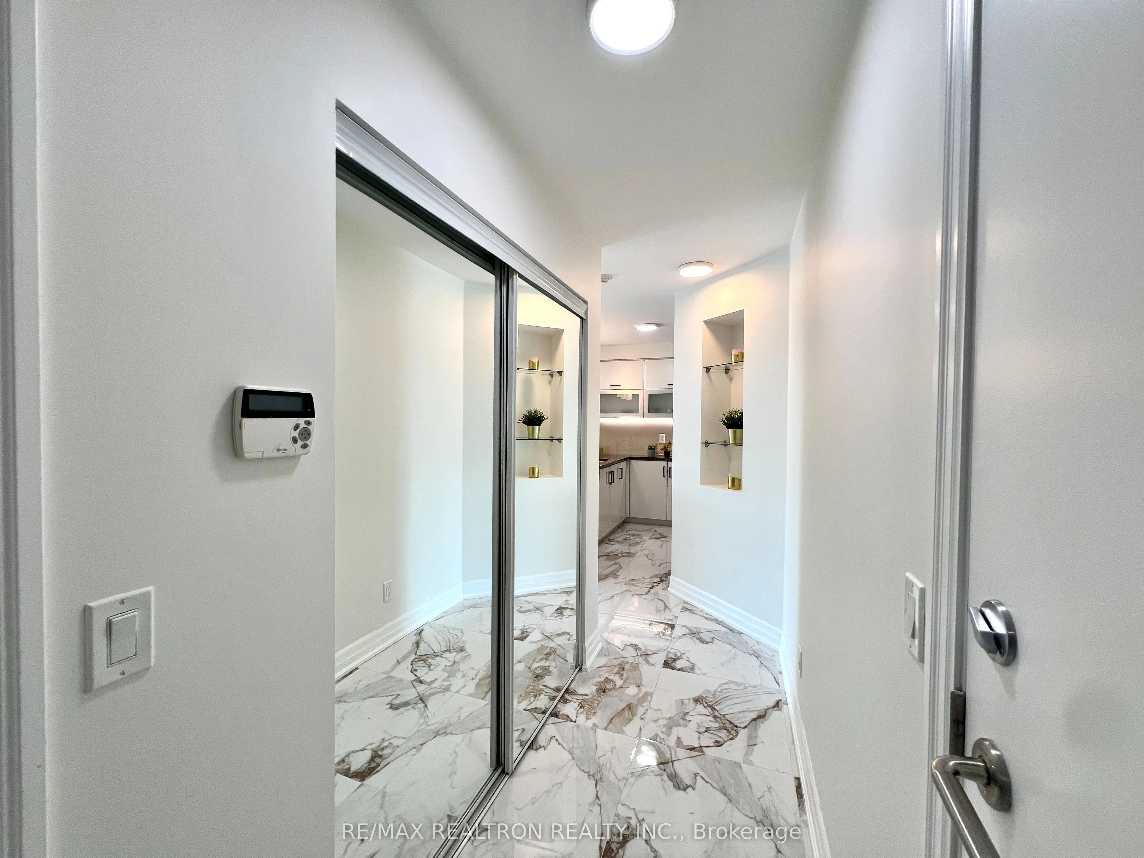 20 Gothic Avenue, #309