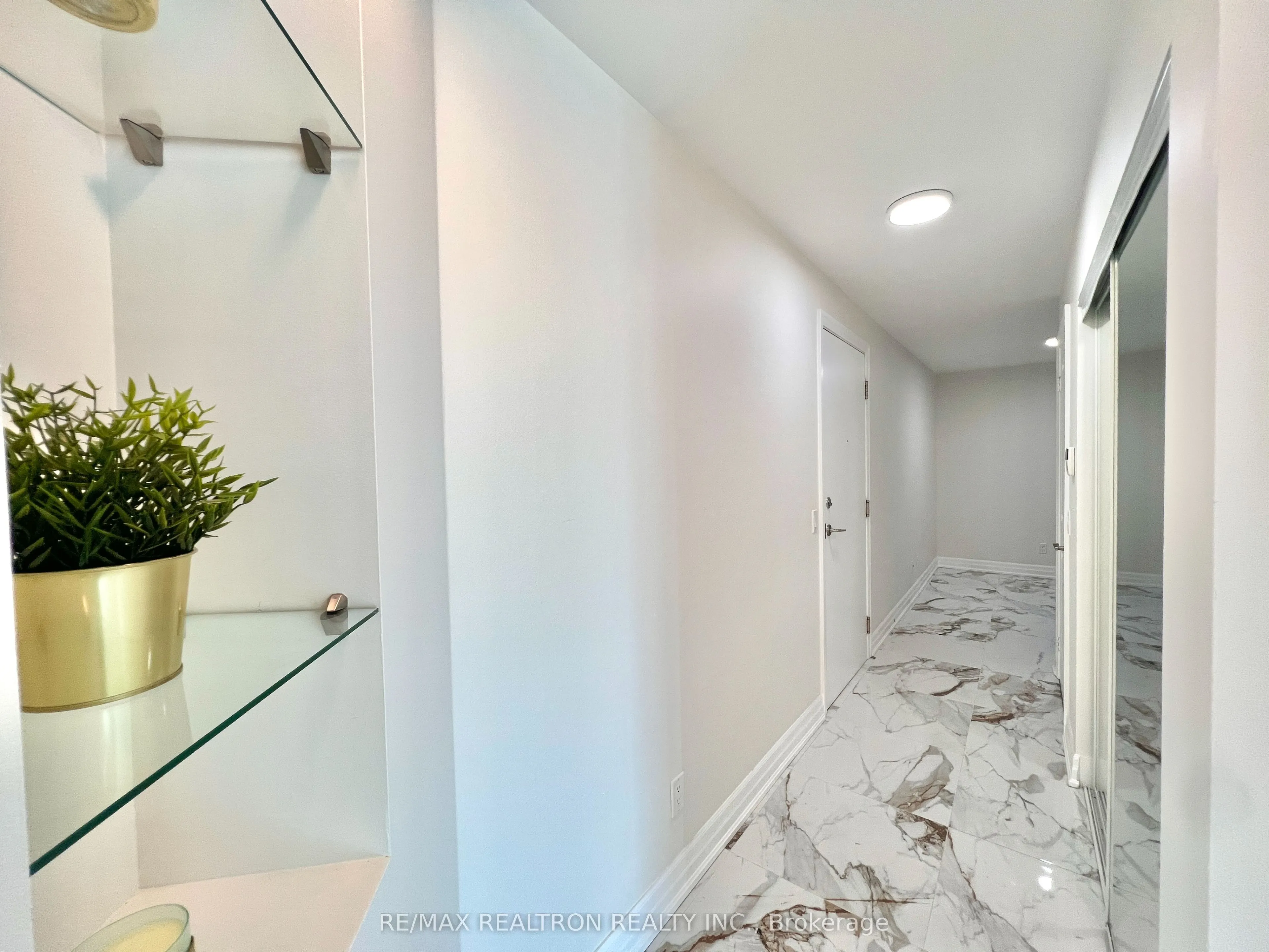 20 Gothic Avenue, #309