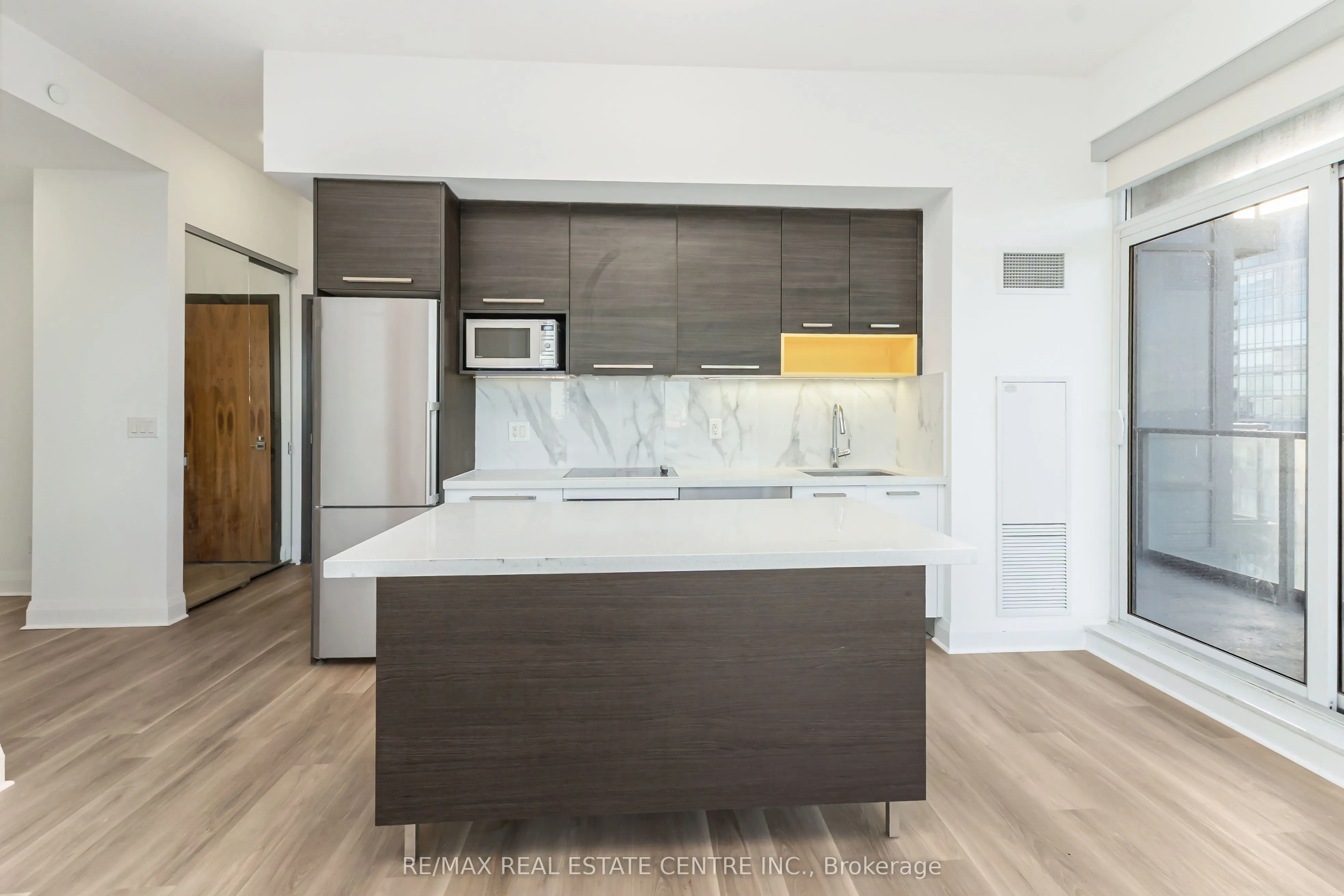 36 Park Lawn Road, #2209