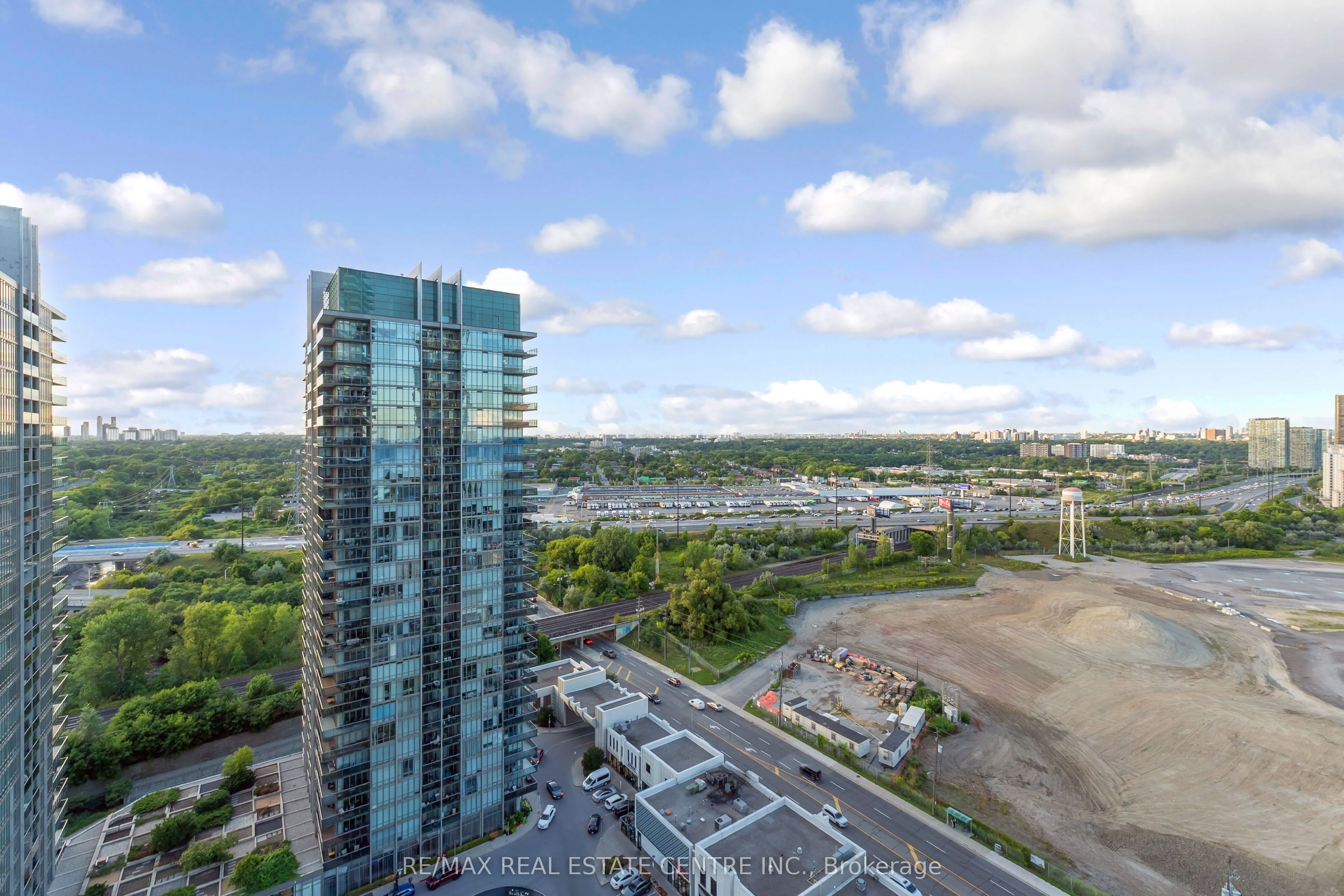 36 Park Lawn Road, #2209