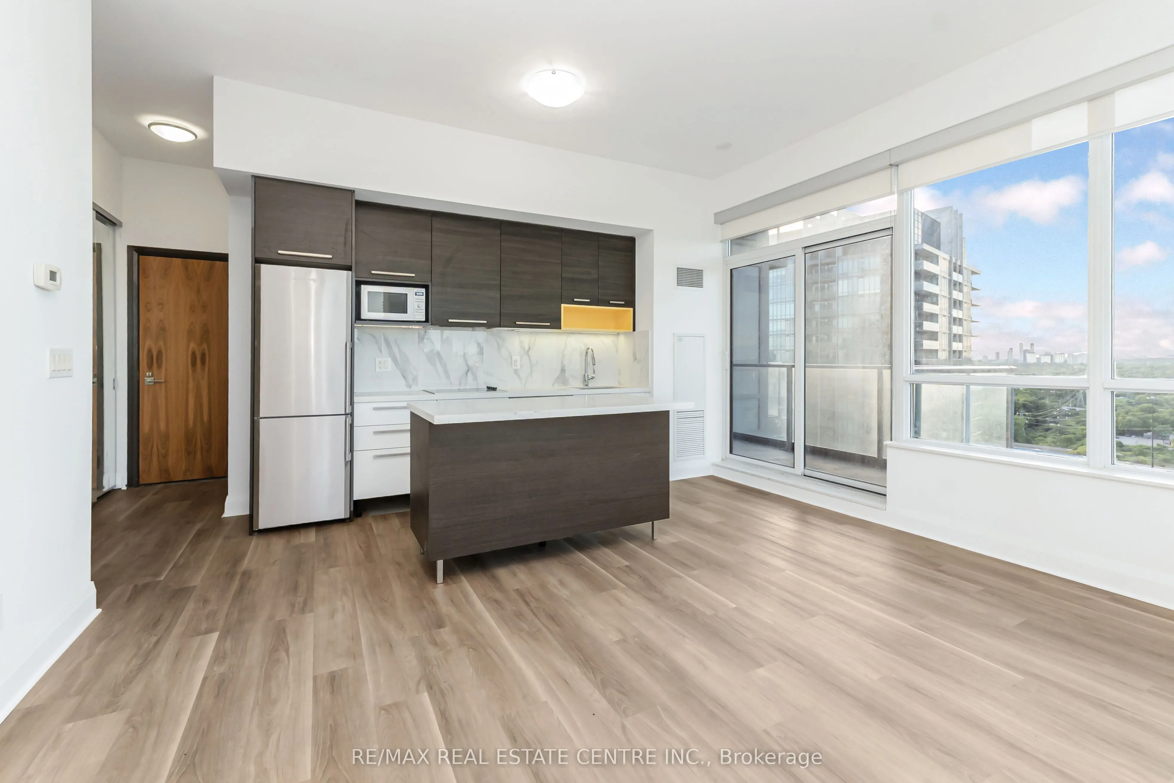 36 Park Lawn Road, #2209