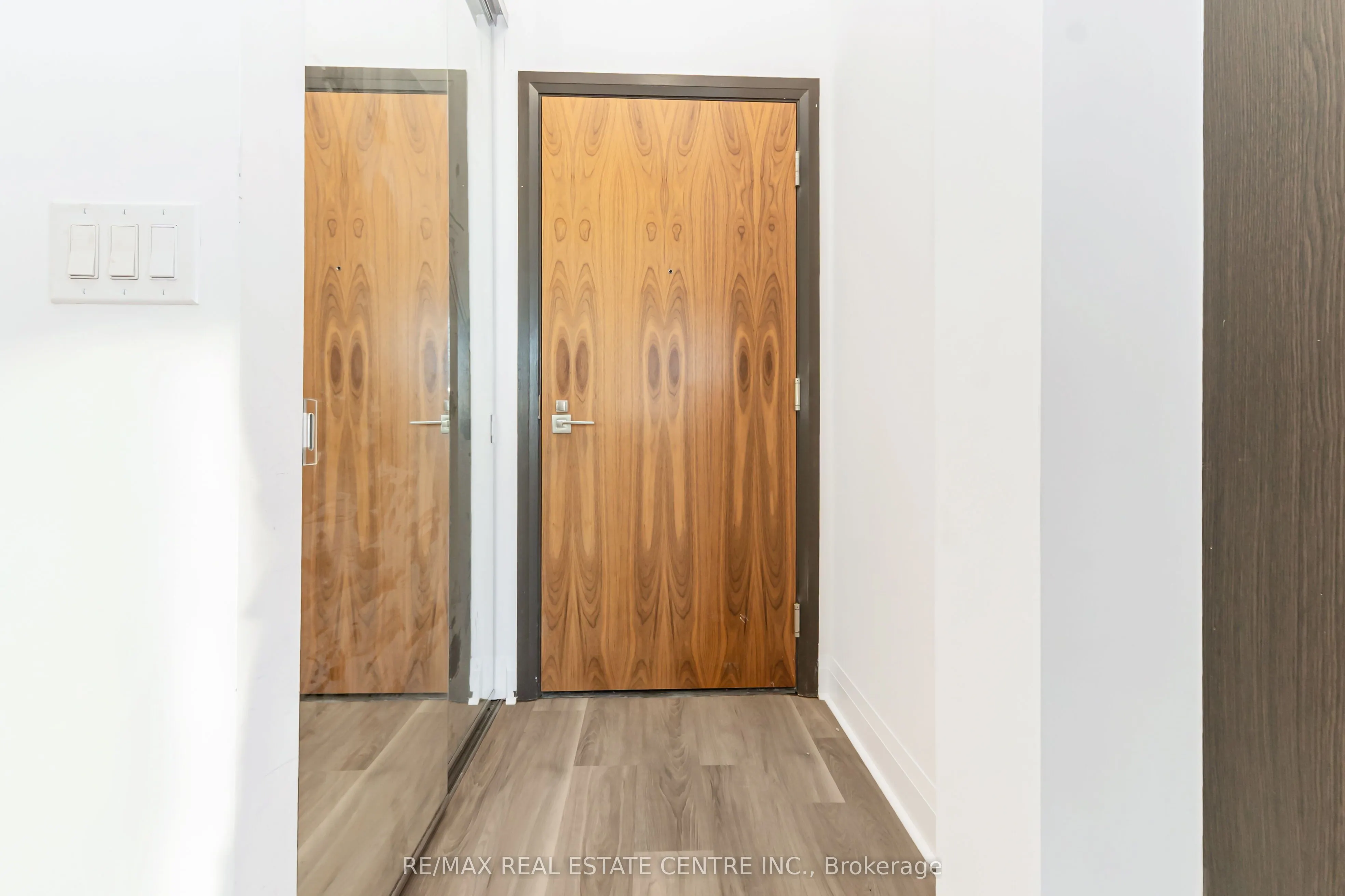 36 Park Lawn Road, #2209