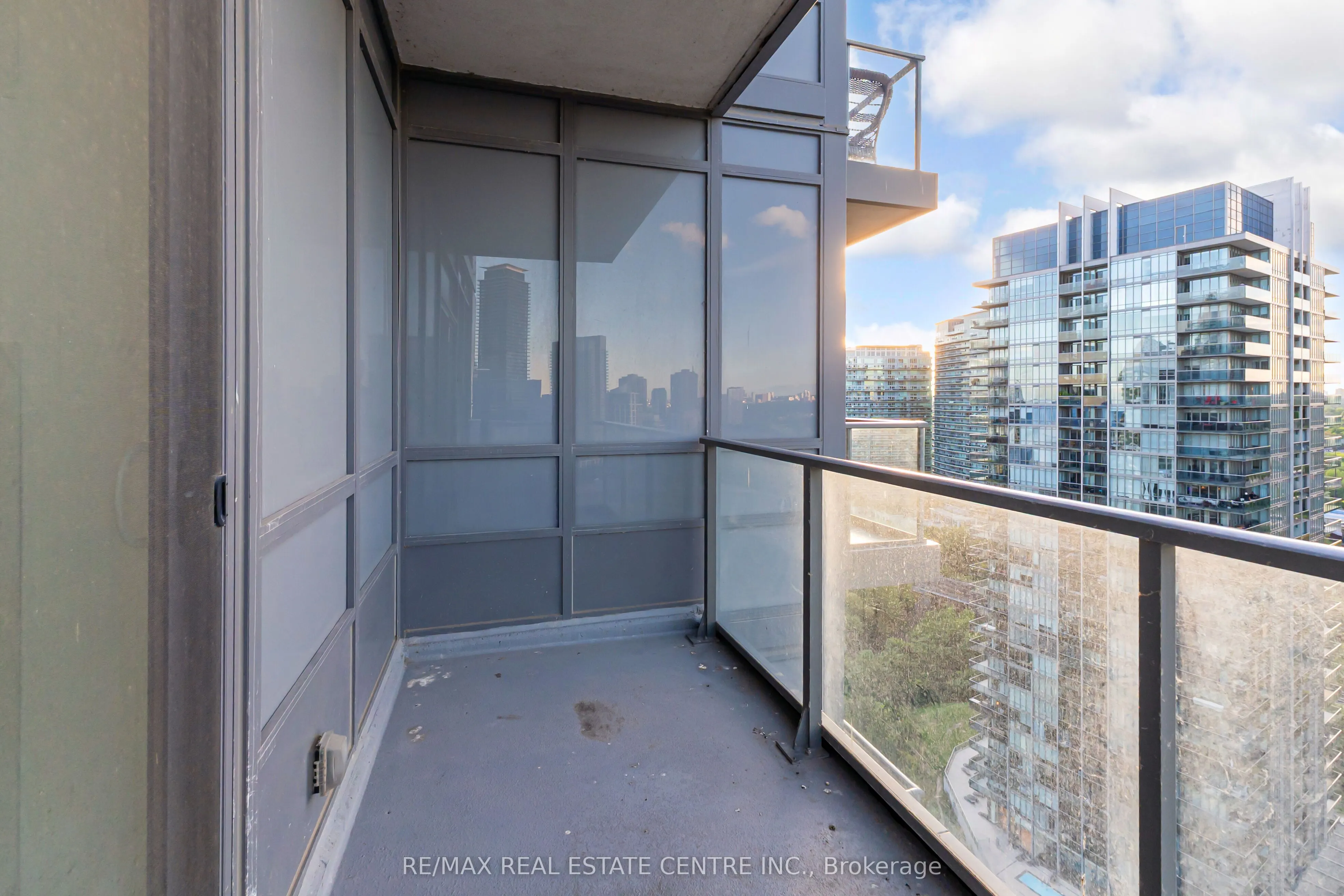 36 Park Lawn Road, #2209
