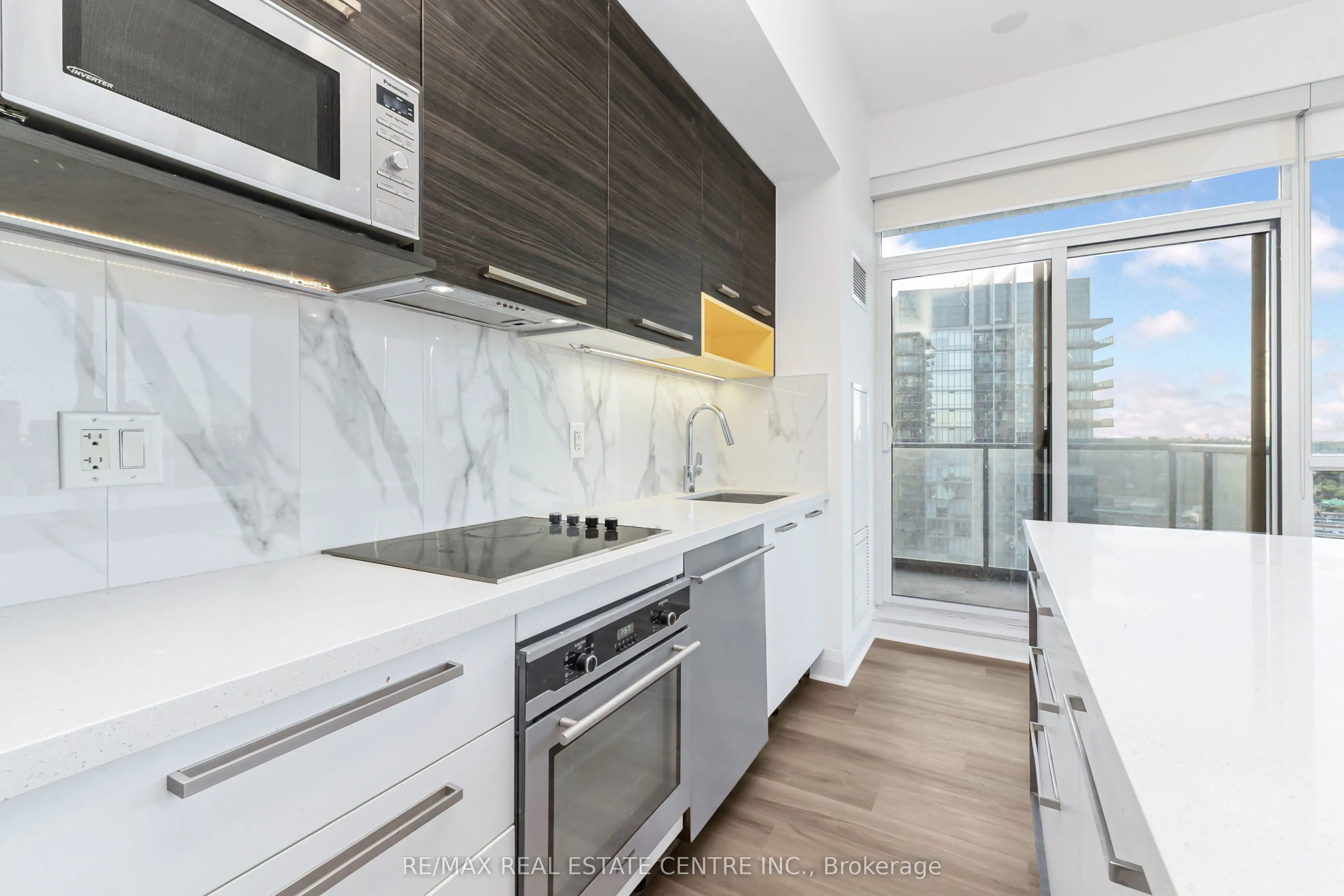 36 Park Lawn Road, #2209