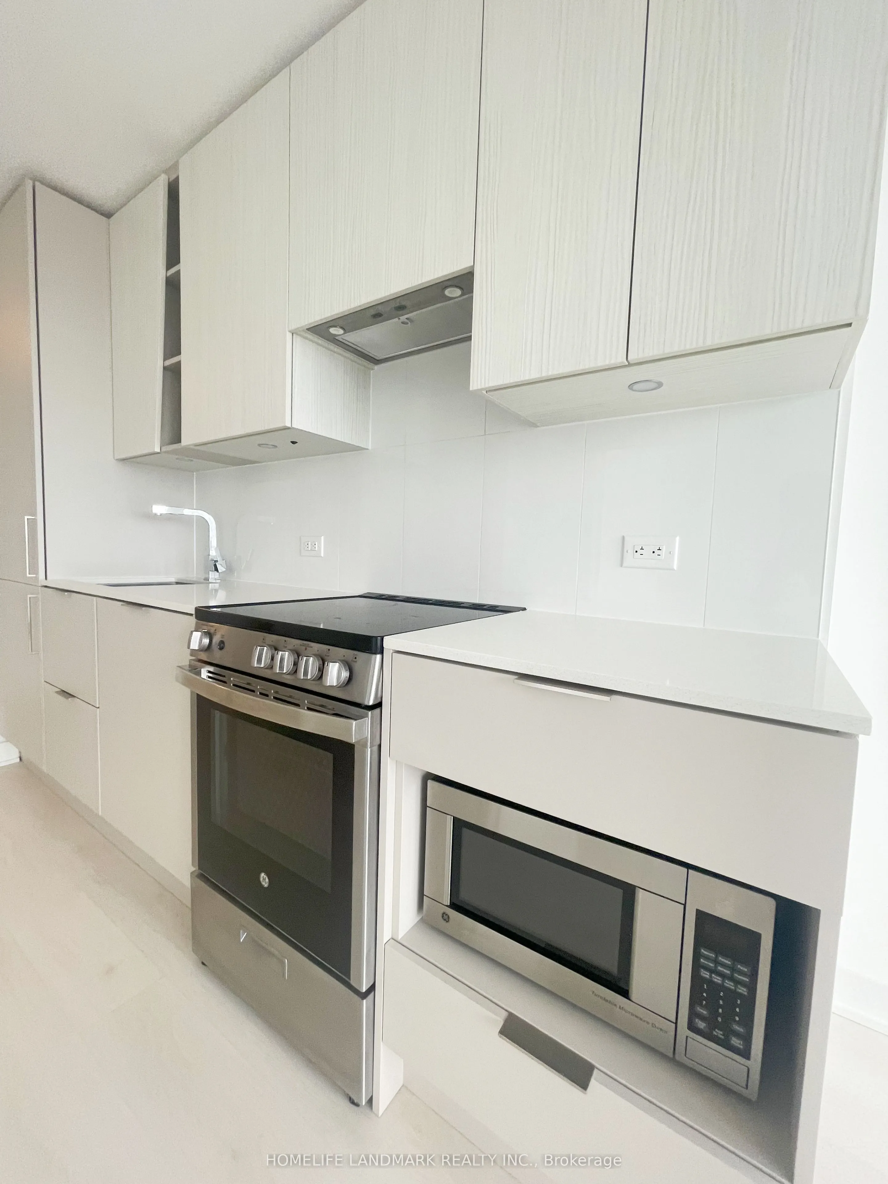 3900 Confederation Parkway, #2812