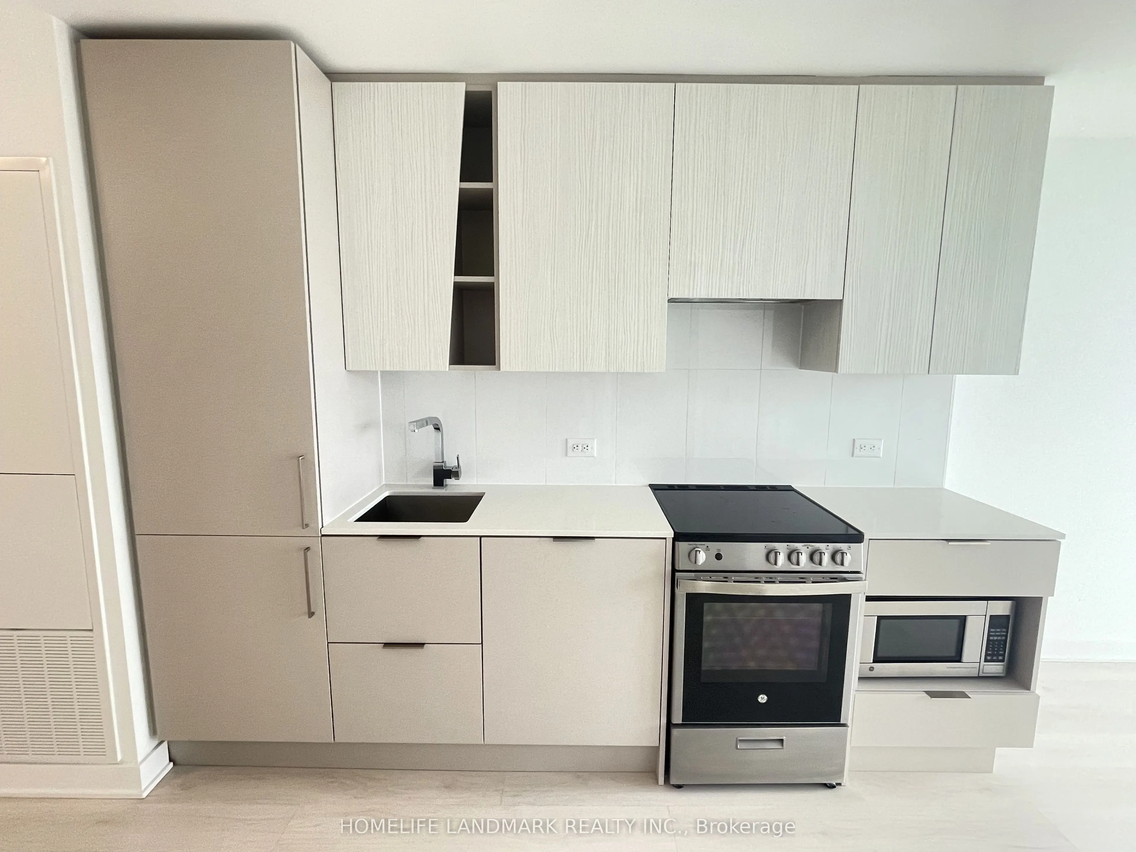 3900 Confederation Parkway, #2812