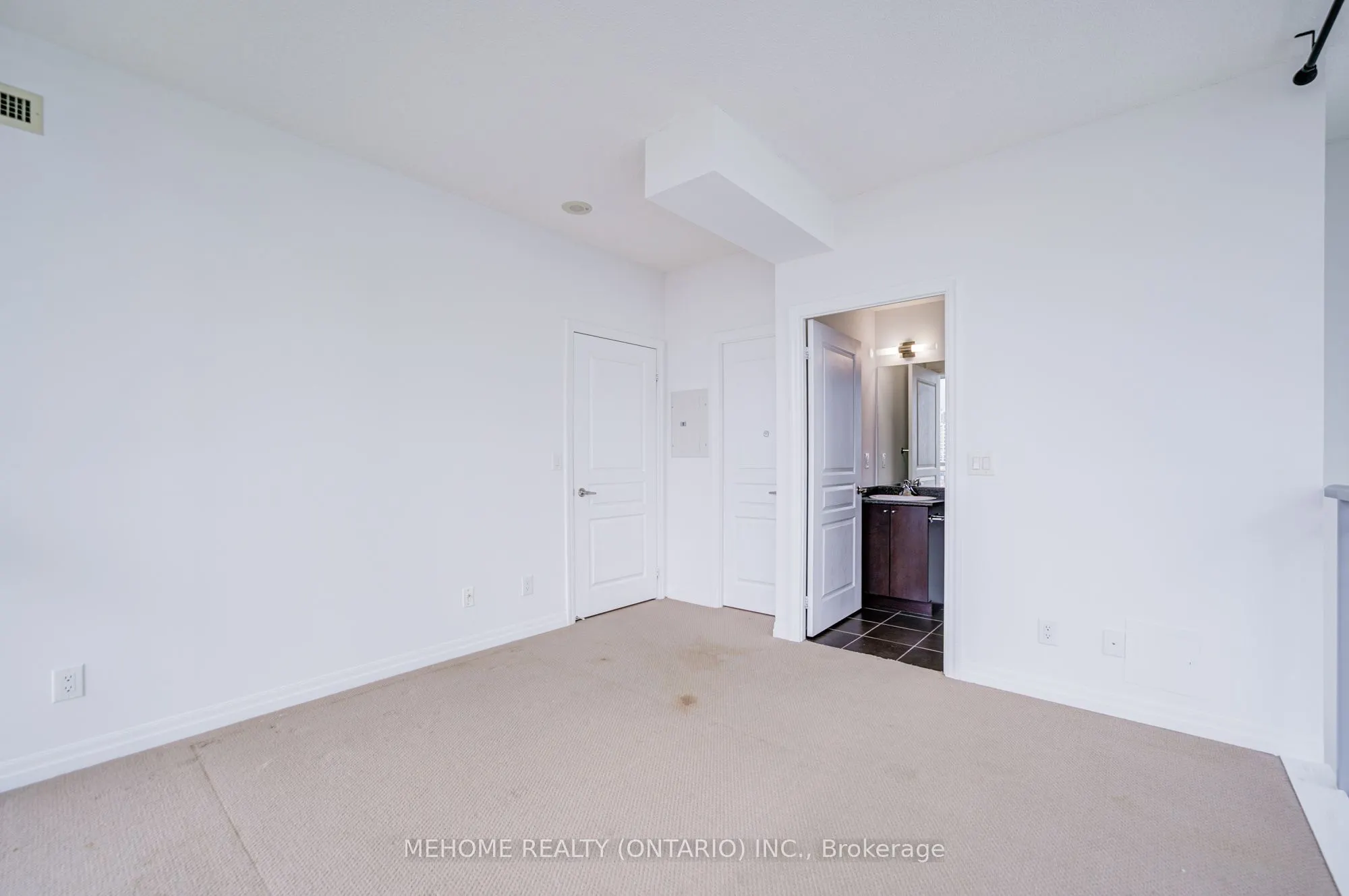 223 Webb Drive, #2103