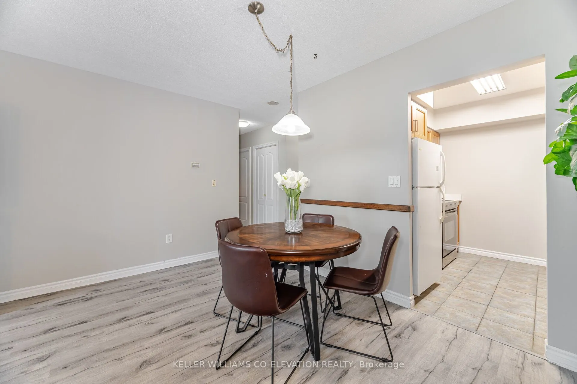 2088 Lawrence Avenue W, #410