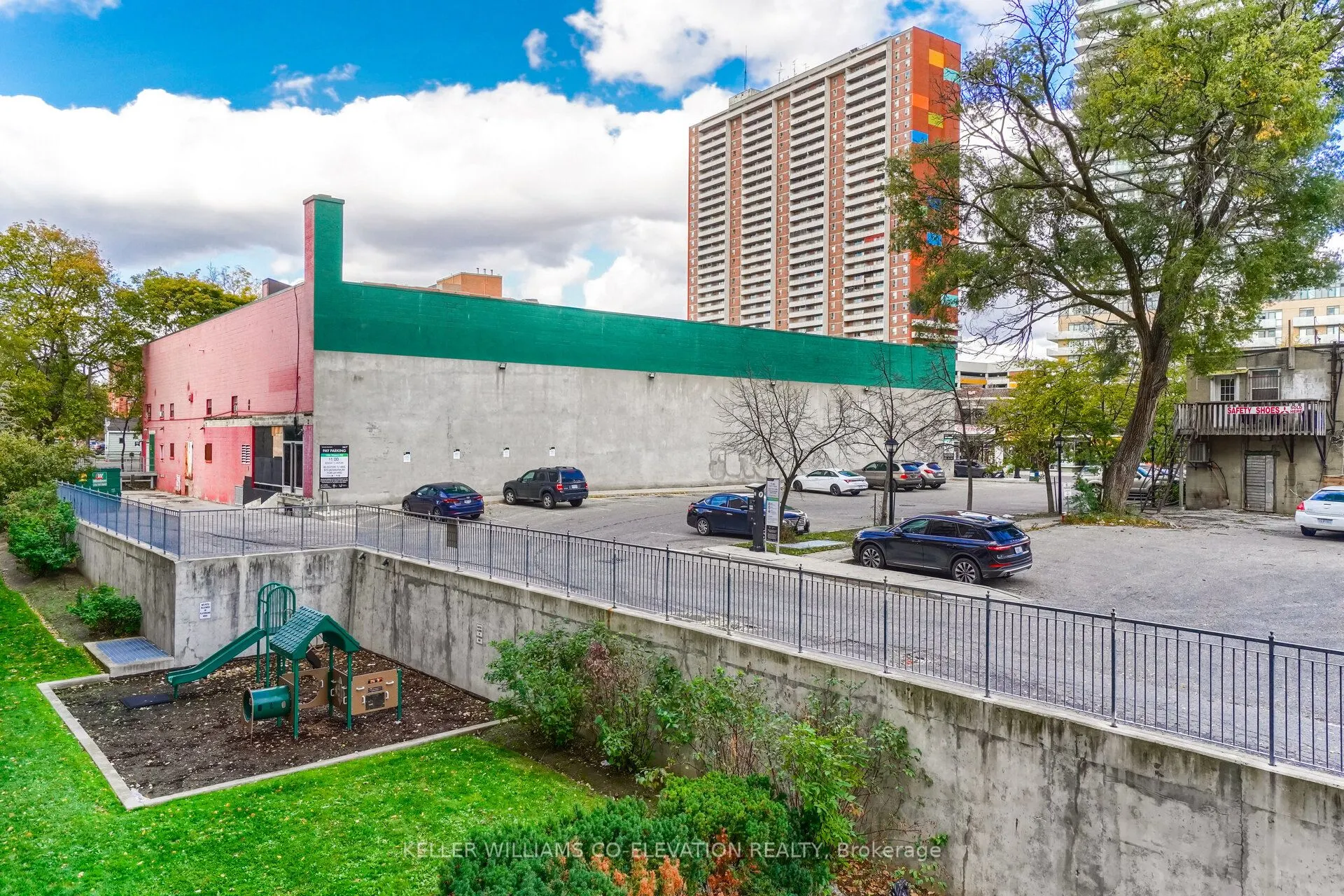 2088 Lawrence Avenue W, #410