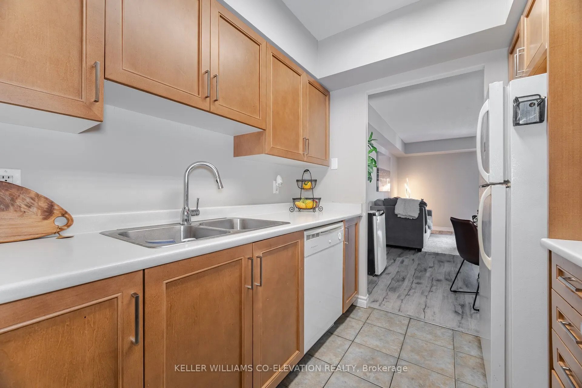 2088 Lawrence Avenue W, #410