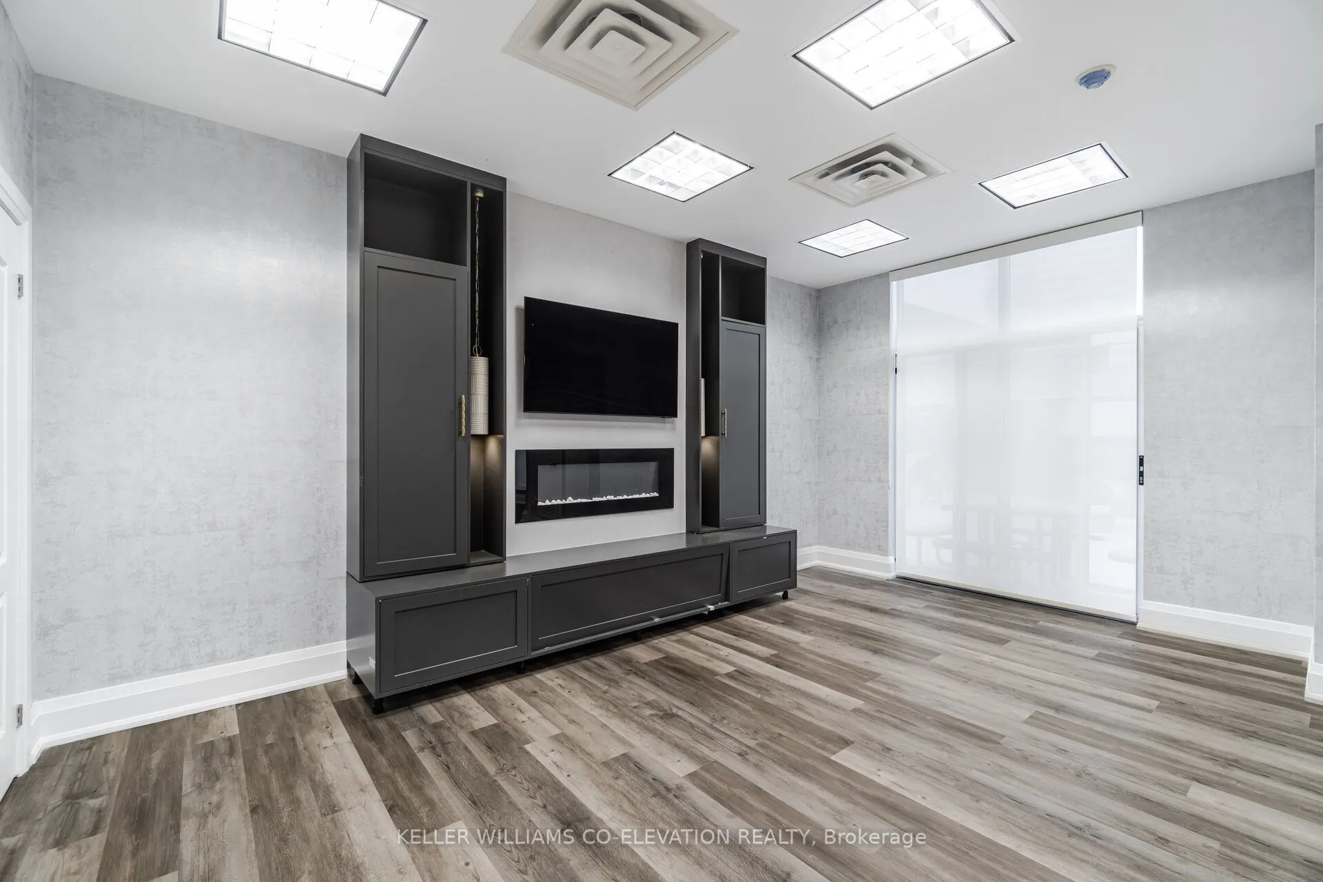 2088 Lawrence Avenue W, #410