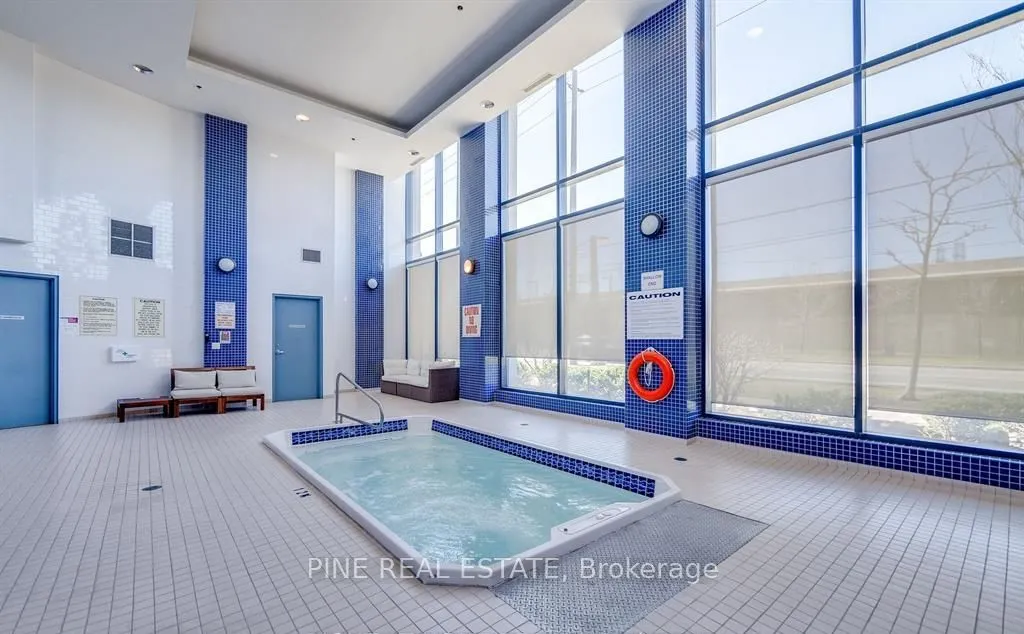 2083 Lake shore Boulevard W, #1112