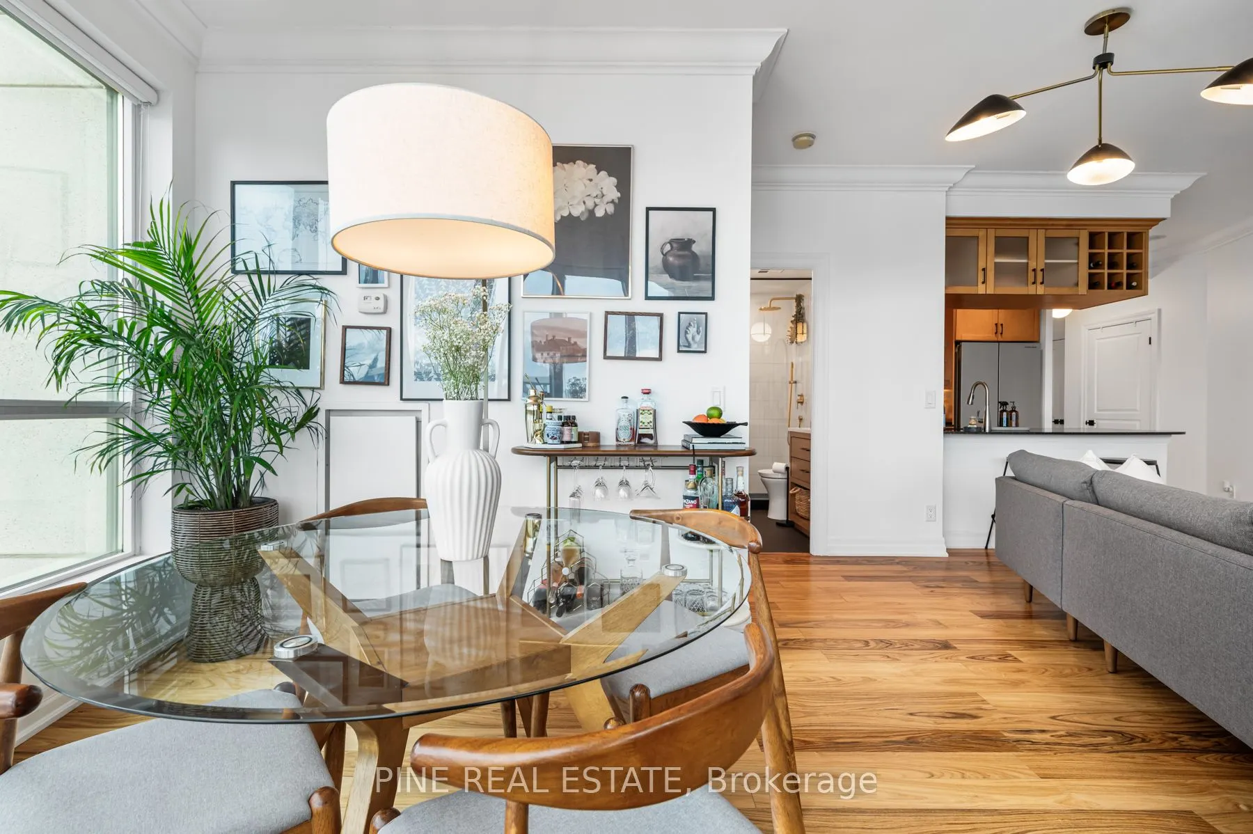 2083 Lake shore Boulevard W, #1112