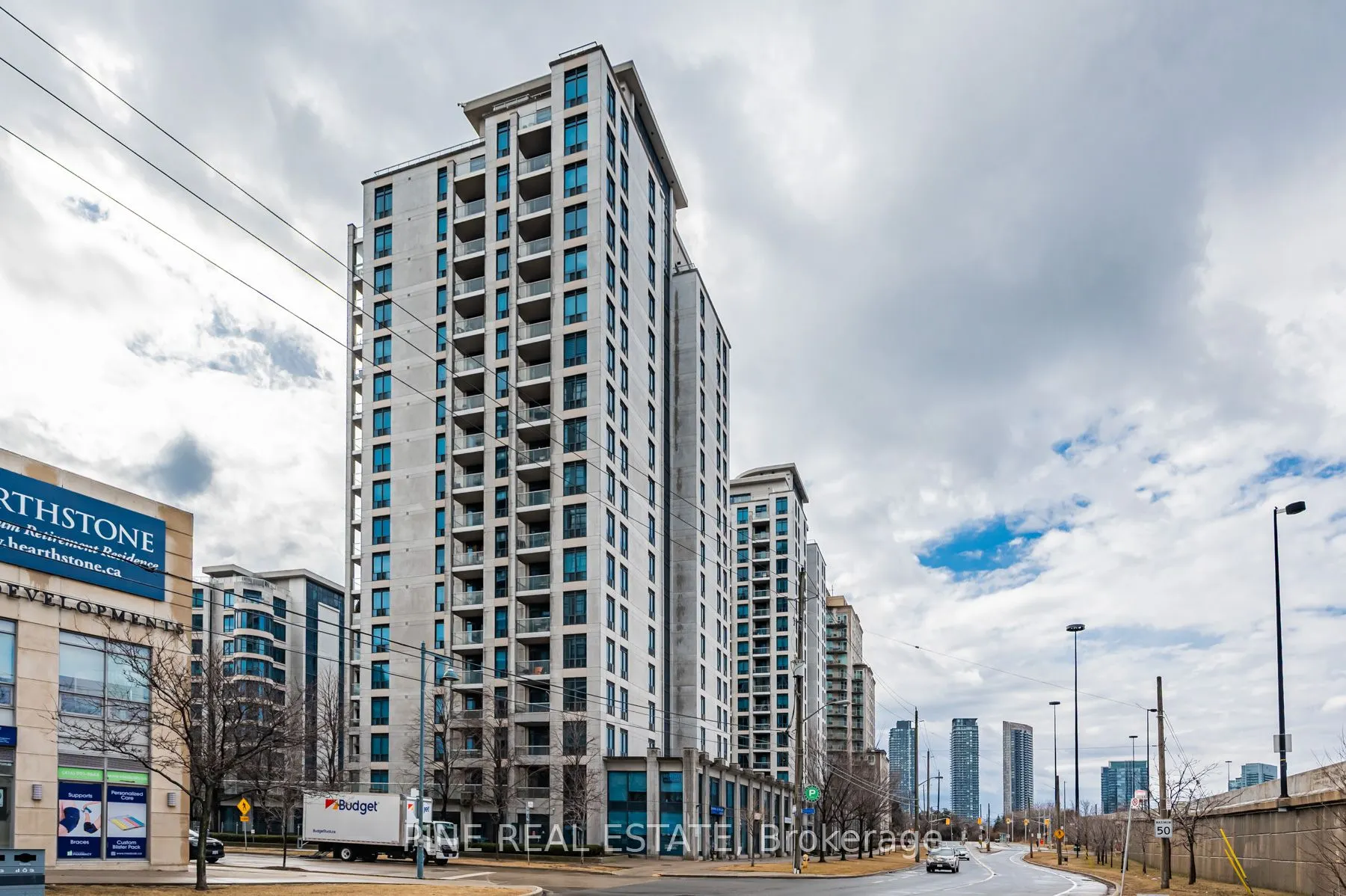 2083 Lake shore Boulevard W, #1112