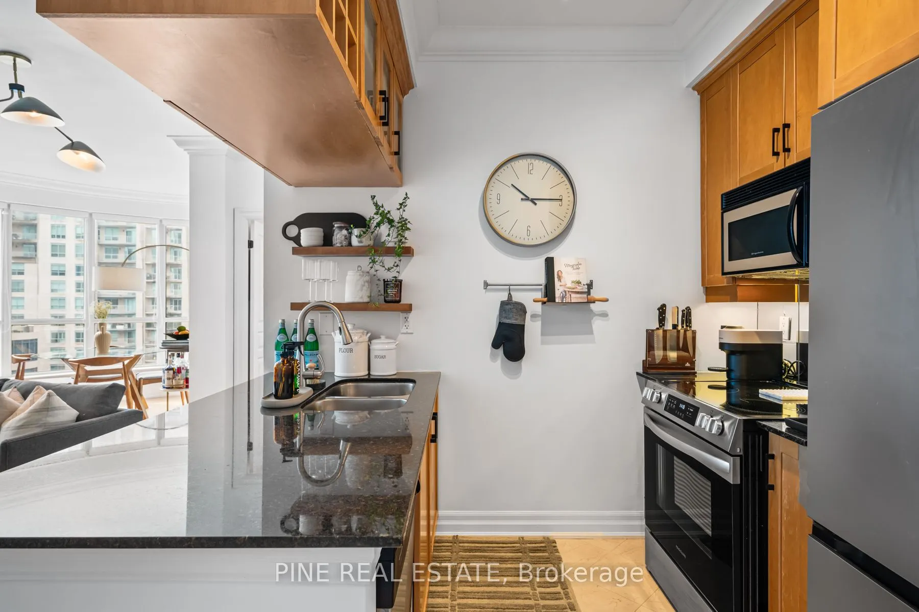 2083 Lake shore Boulevard W, #1112