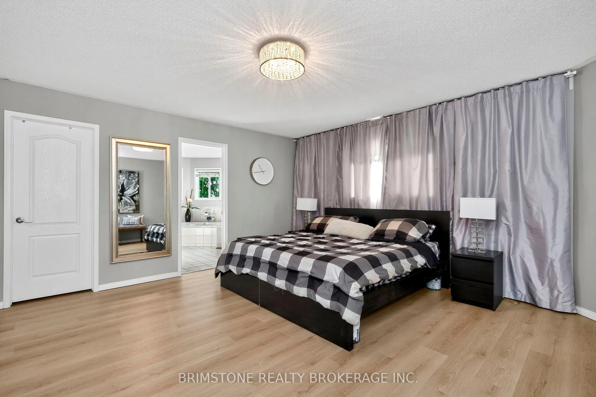 7 Banington Crescent