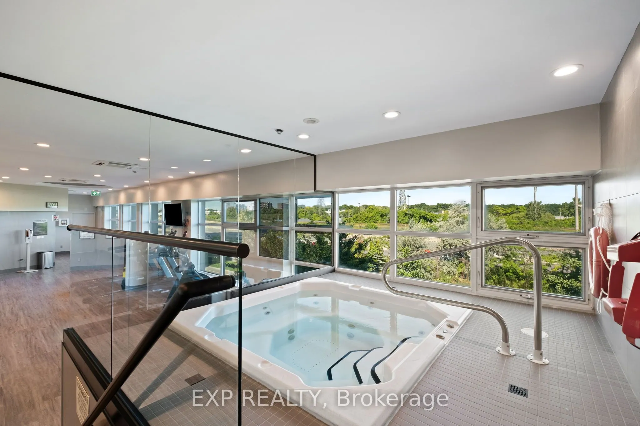 2067 lake shore Boulevard, #409