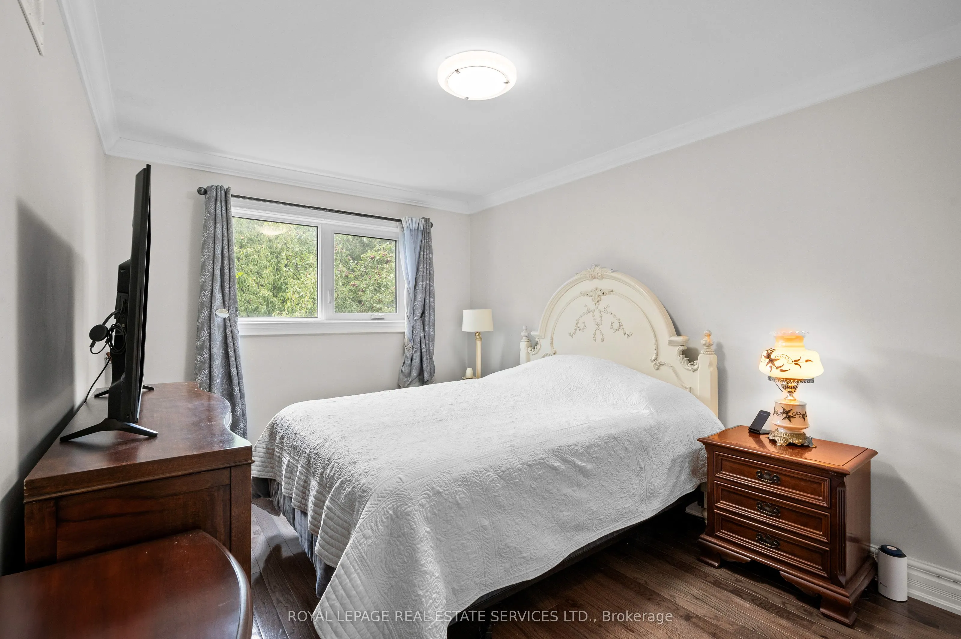 23 Hillside Drive