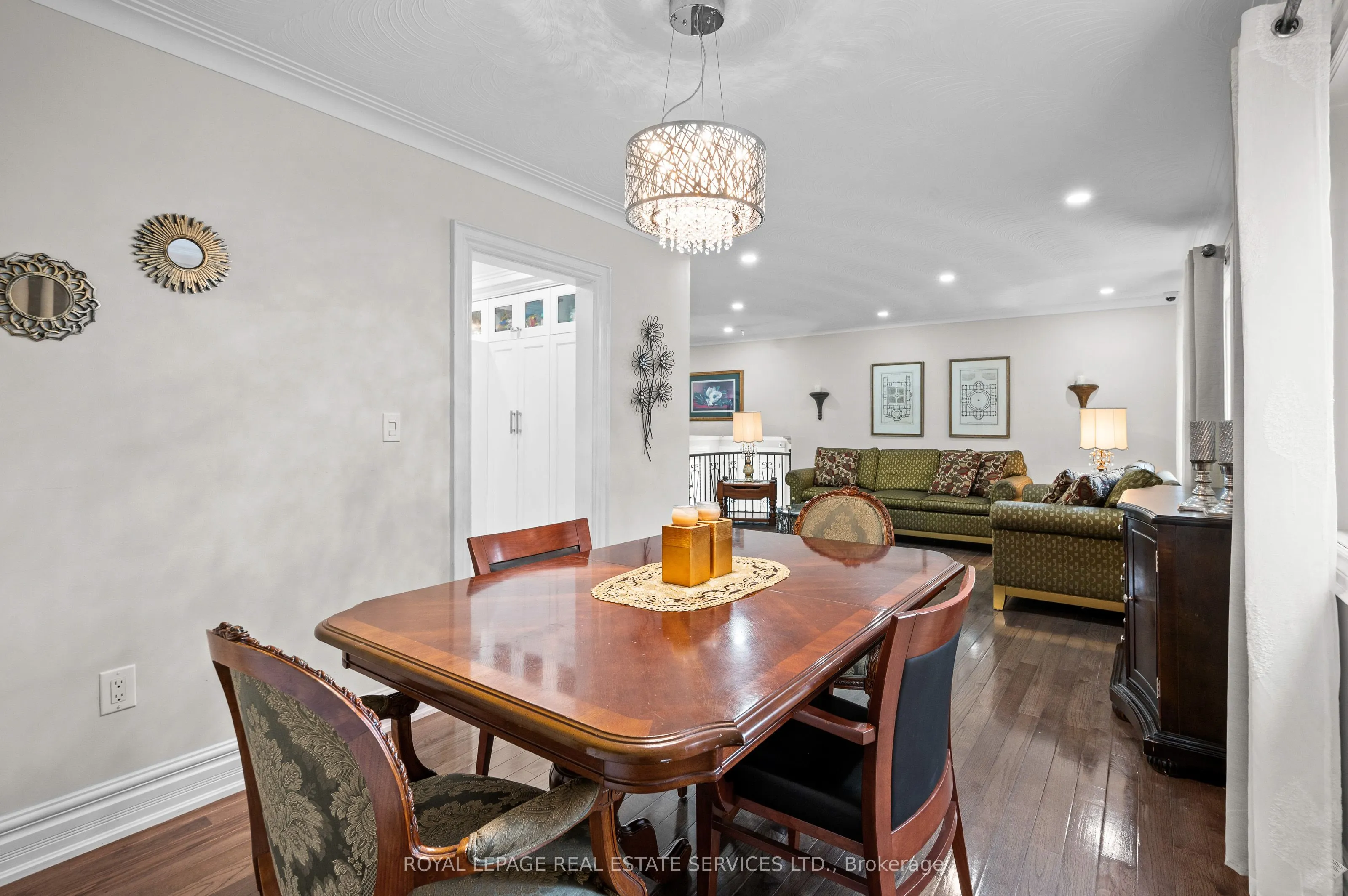 23 Hillside Drive