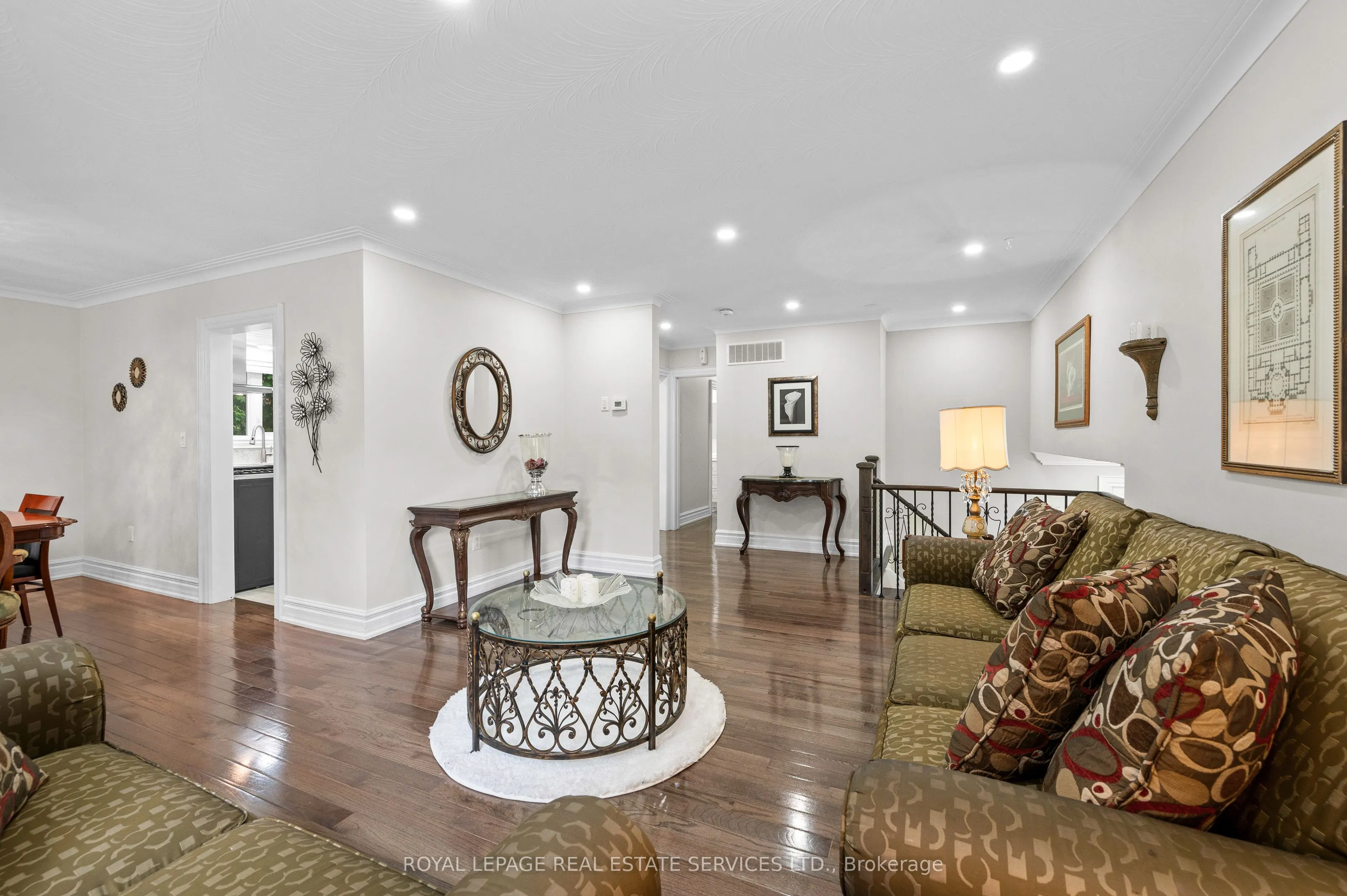 23 Hillside Drive