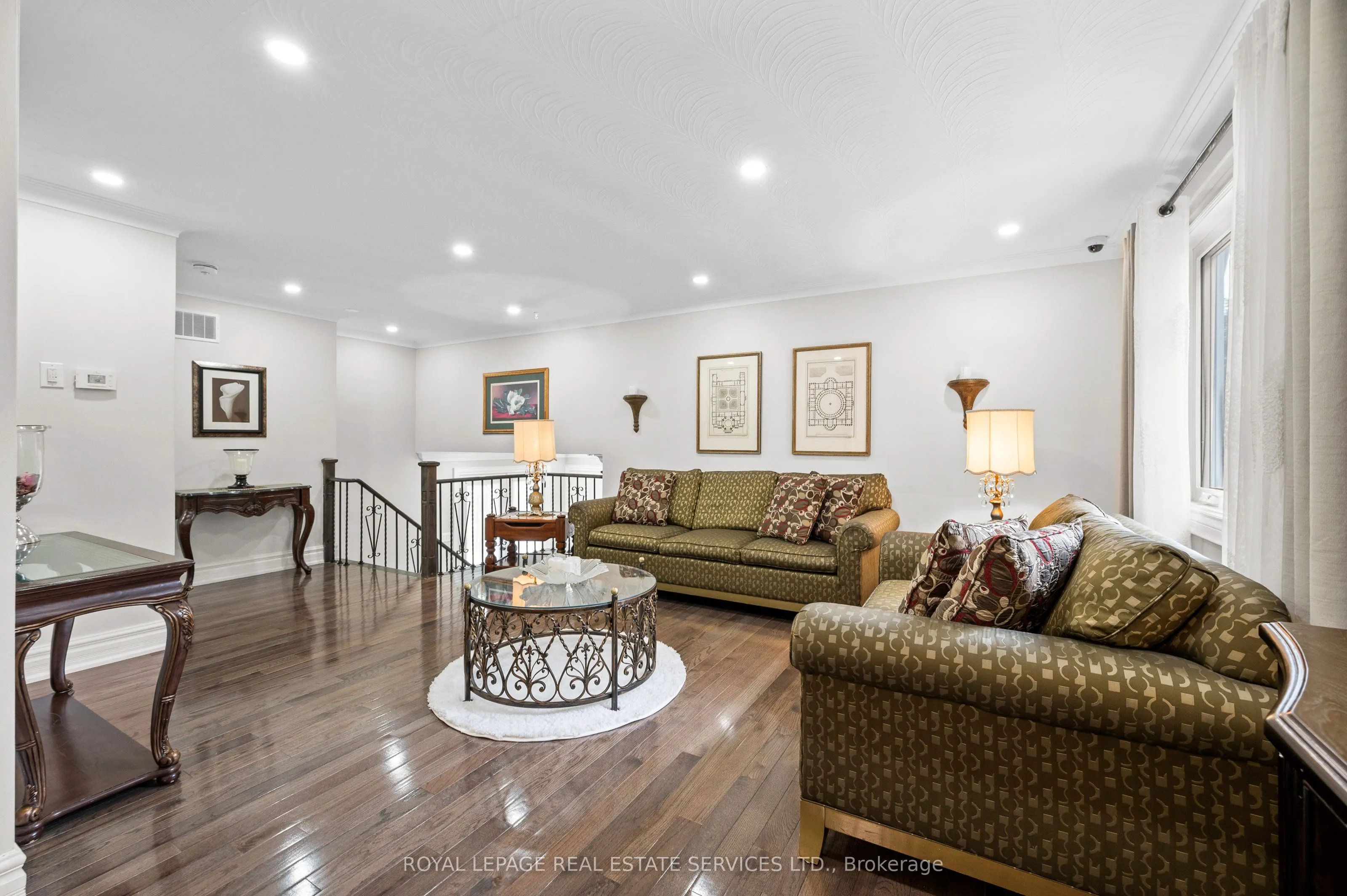 23 Hillside Drive