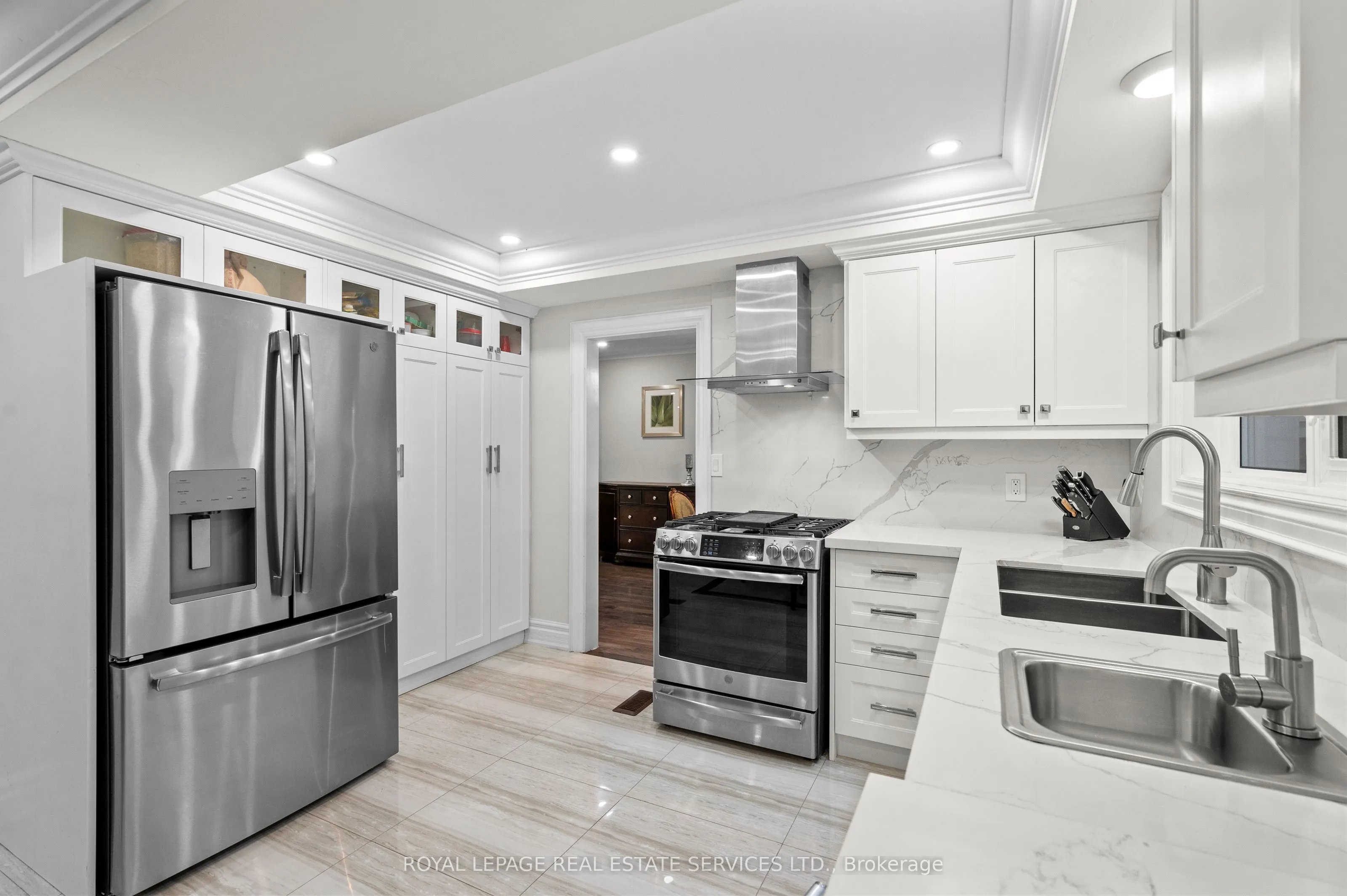 23 Hillside Drive