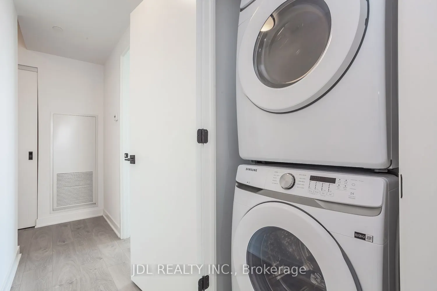 36 Zorra Street, #2809