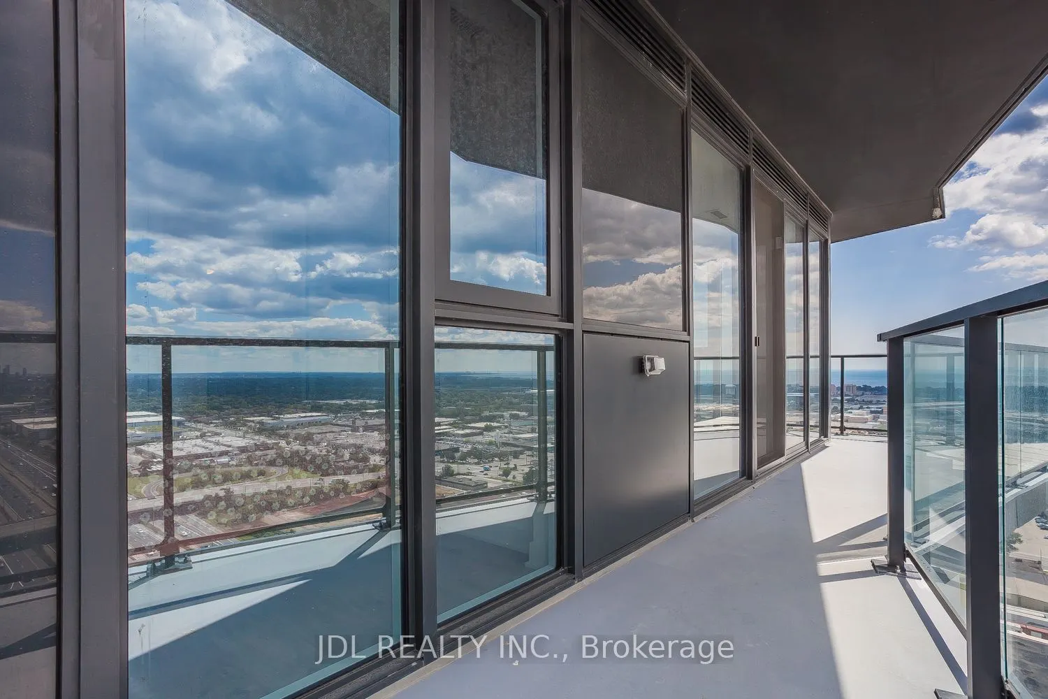 36 Zorra Street, #2809