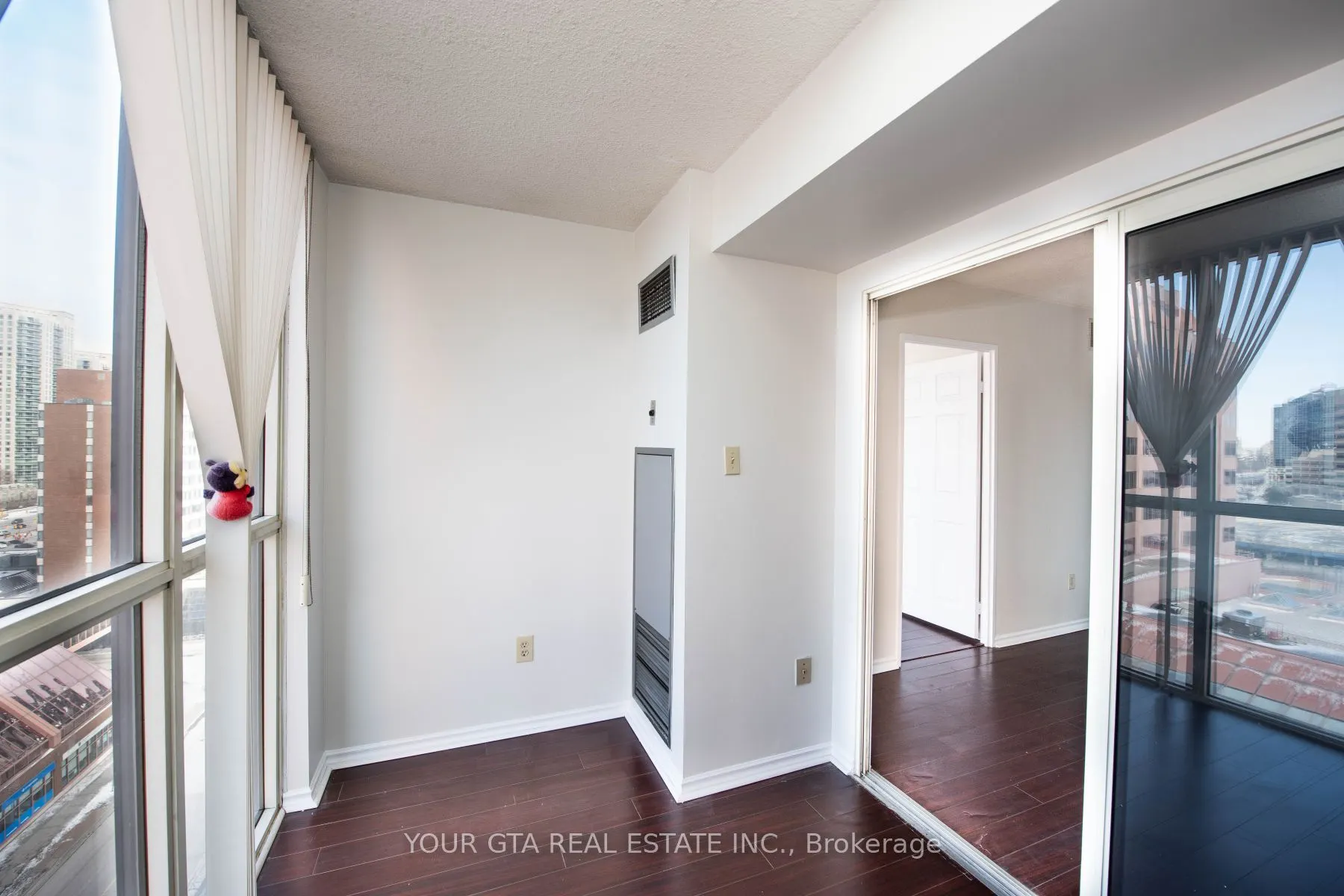 265 Enfield Place, #1006