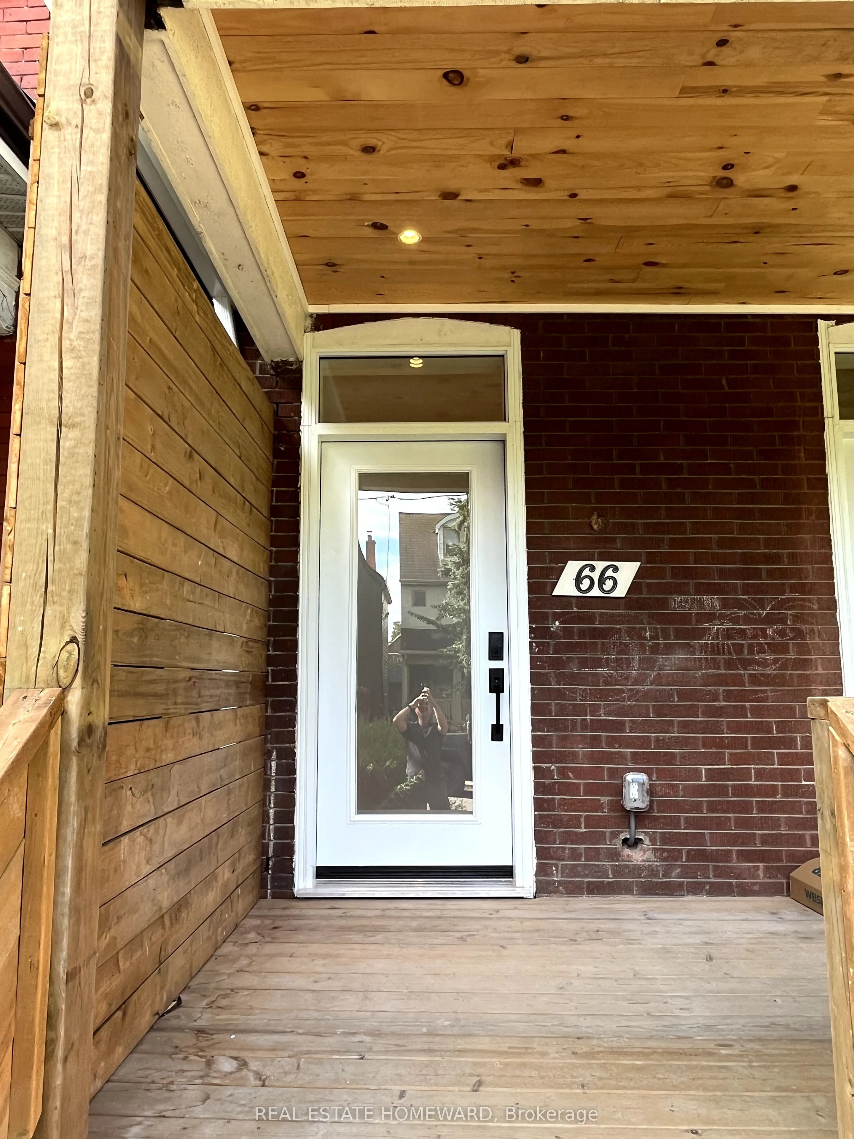 66 Melville Avenue, #UPPER